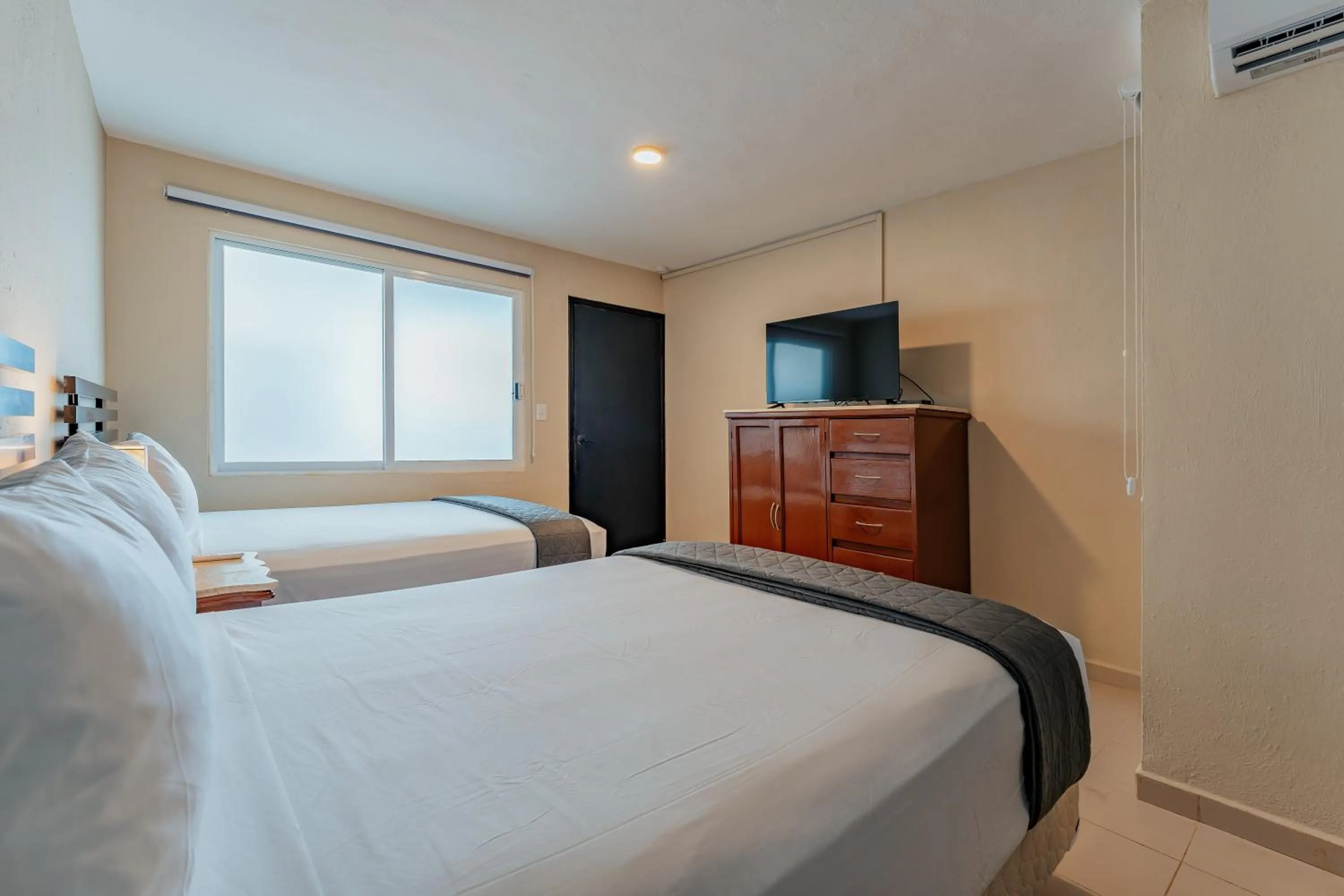 Bed in Hotel Brisas 5a AV, Playa del Carmen