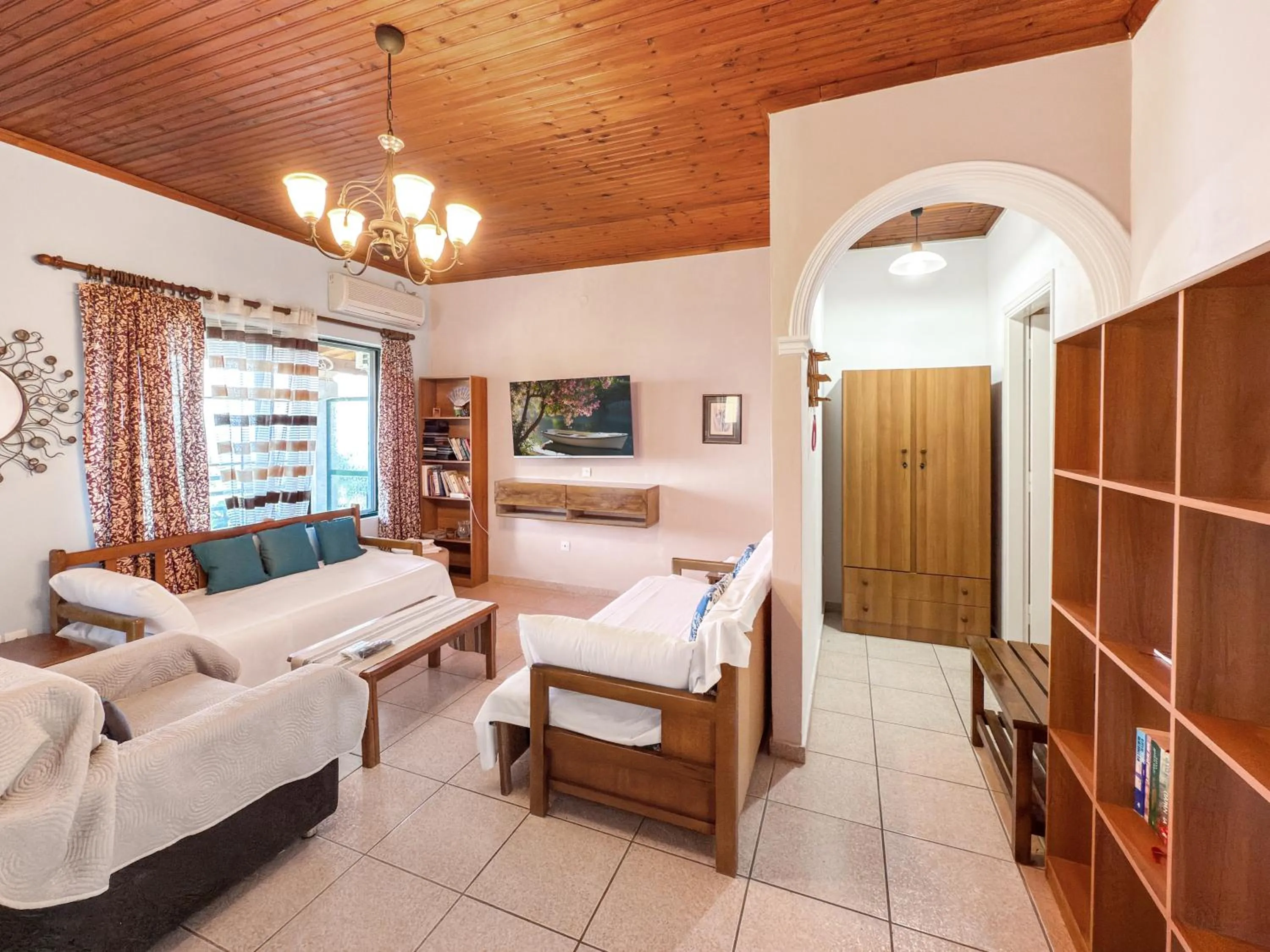 TV and multimedia, Bed in Corfu Andromaches Holiday Apartments