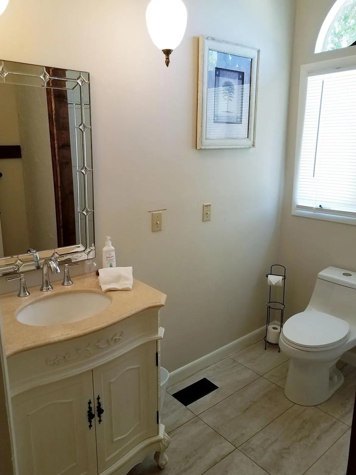 Bathroom in Tuscan Manor