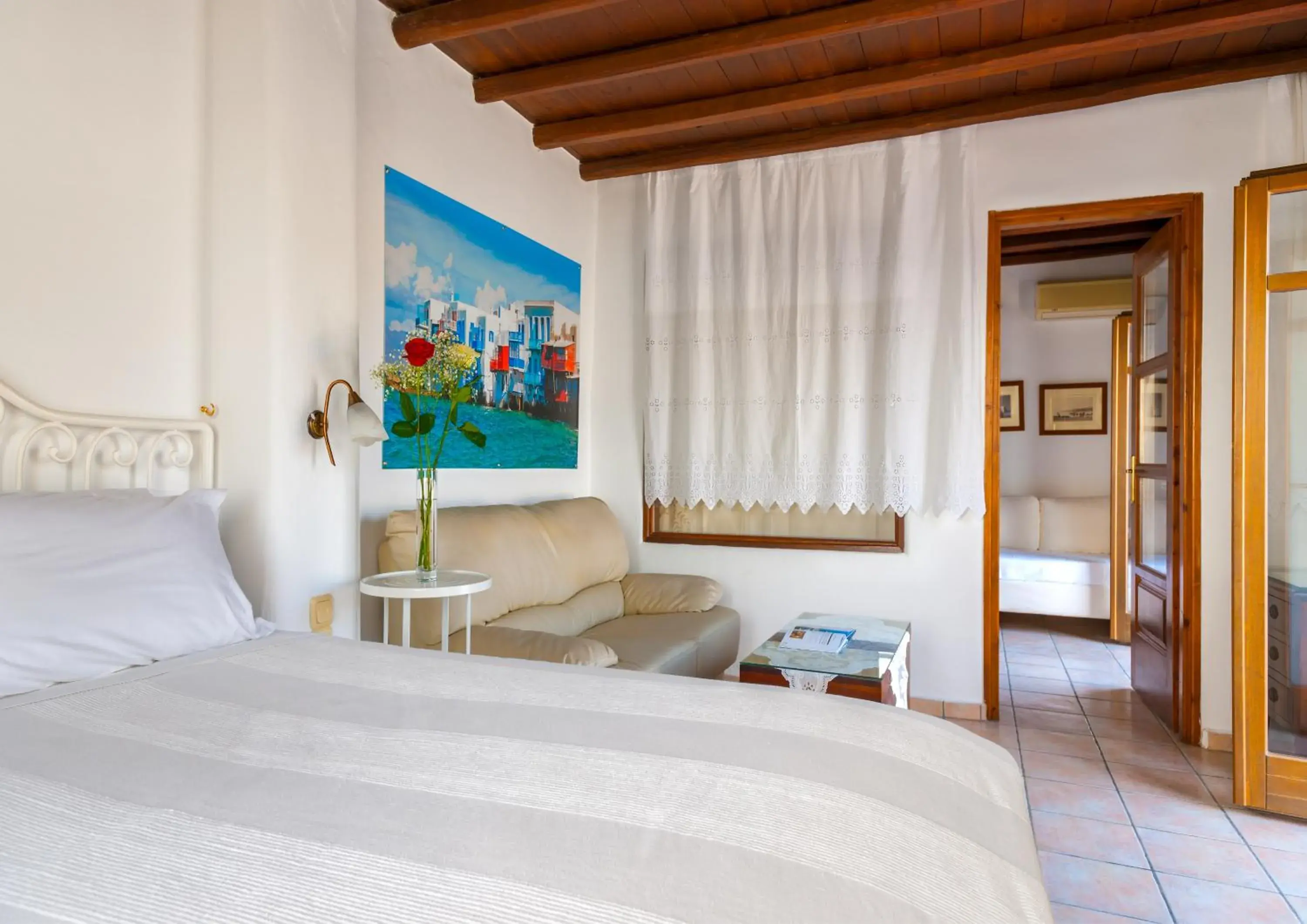 Living room, Bed in Paradision Hotel Living room, Bed in Paradision Hotel