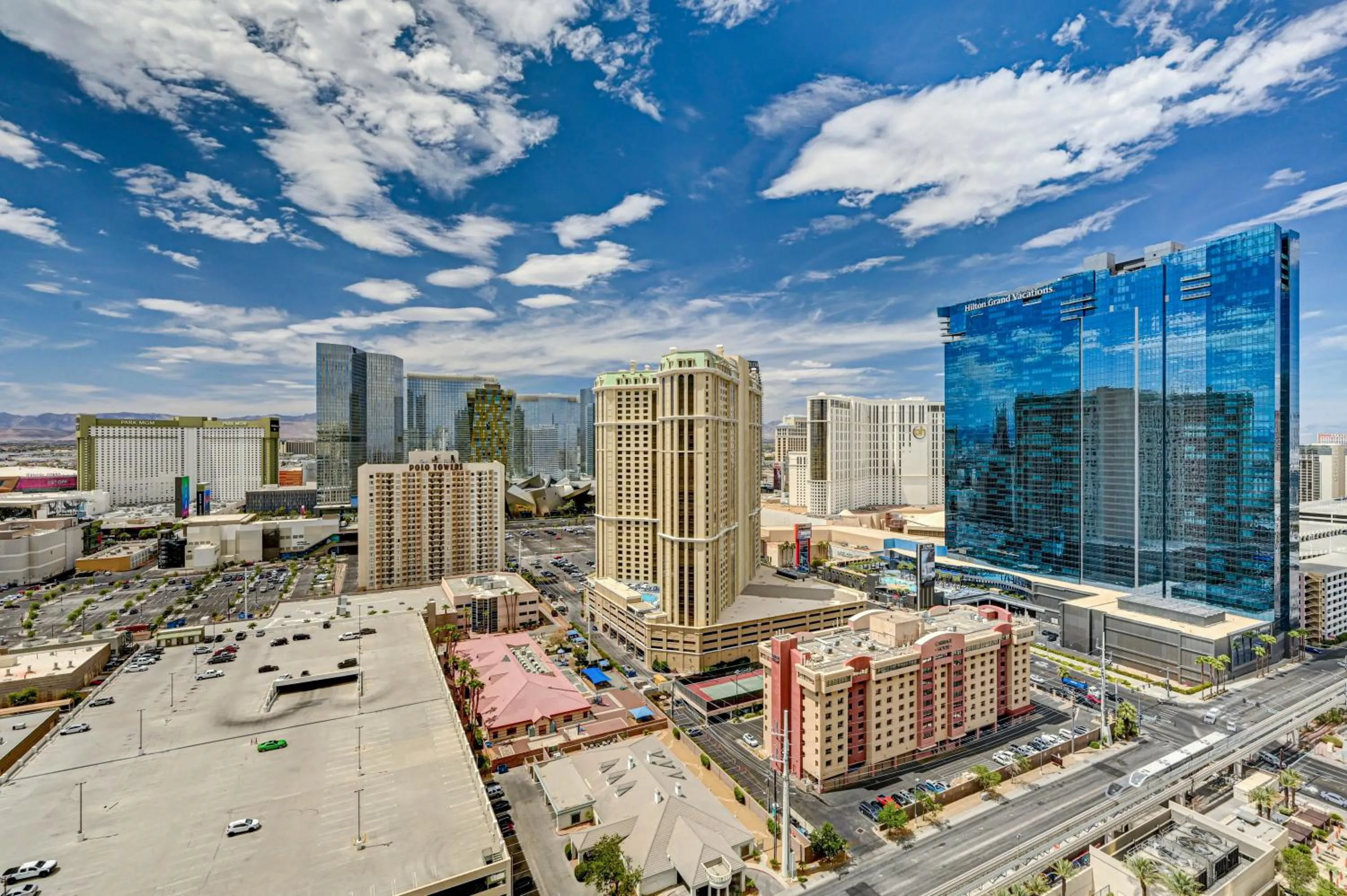 MGM SIGNATURE - Strip View Suite- FREE valet parking