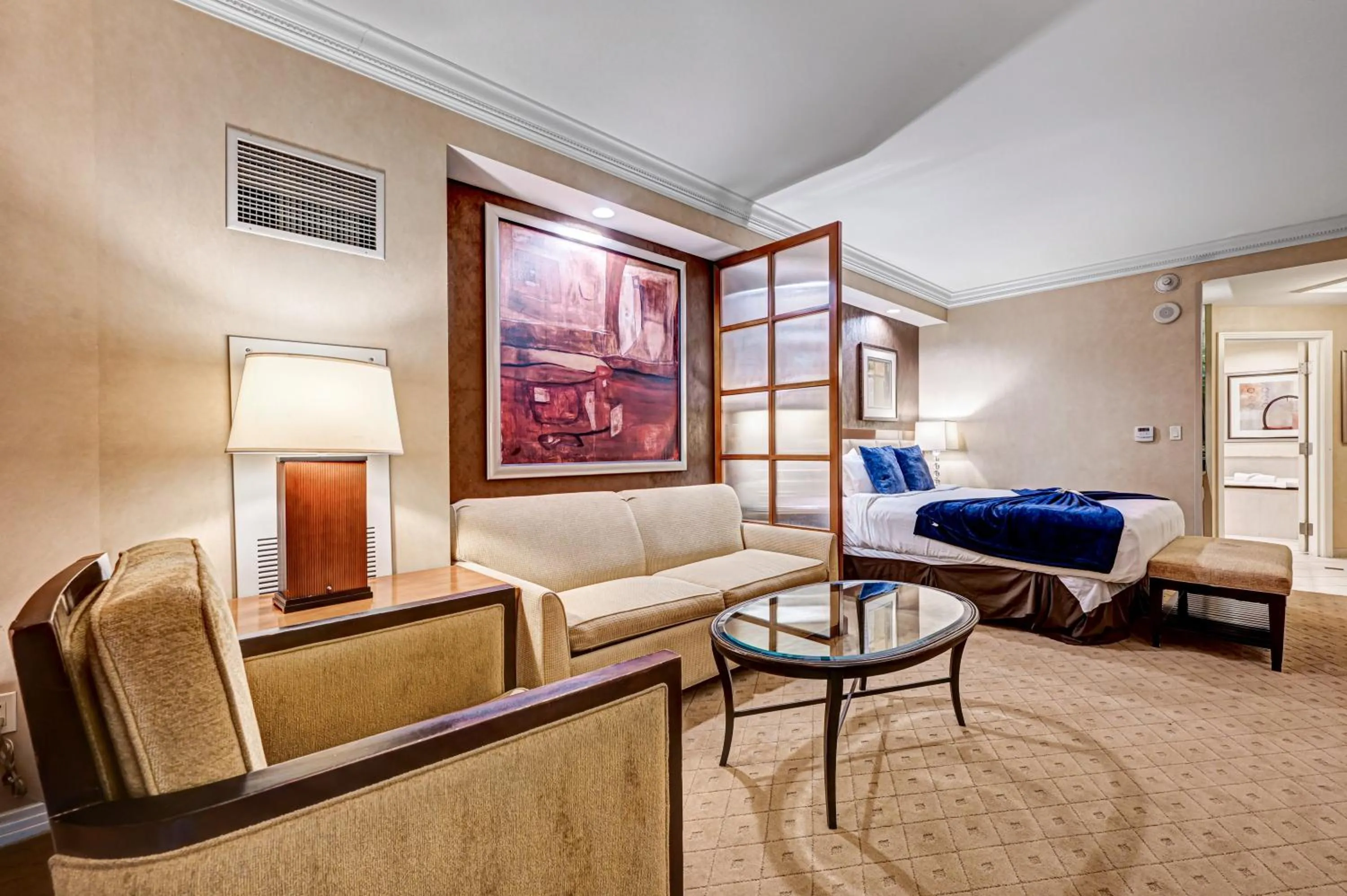 MGM SIGNATURE - Strip View Suite- FREE valet parking