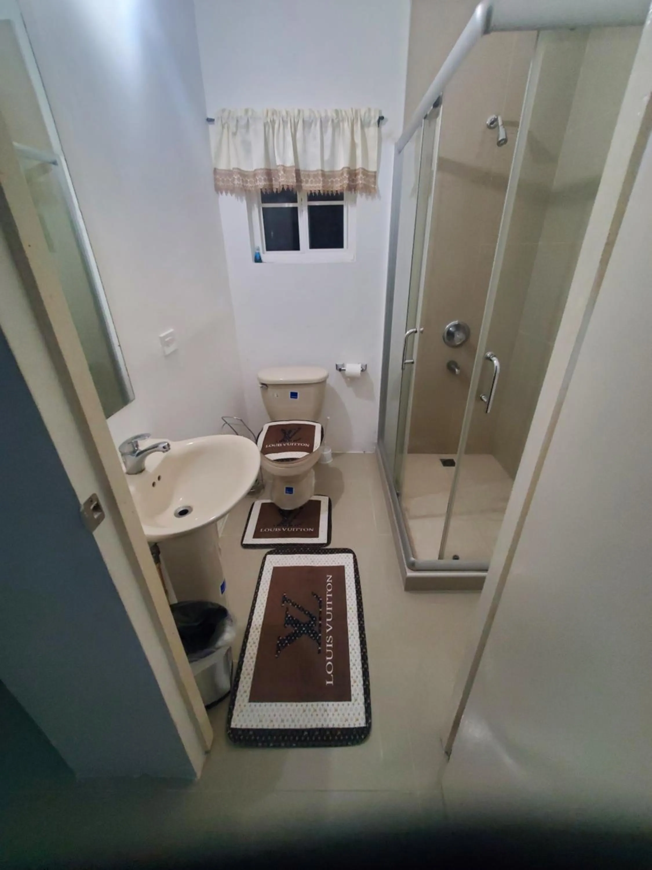 Bathroom in Comfy Guest Rooms