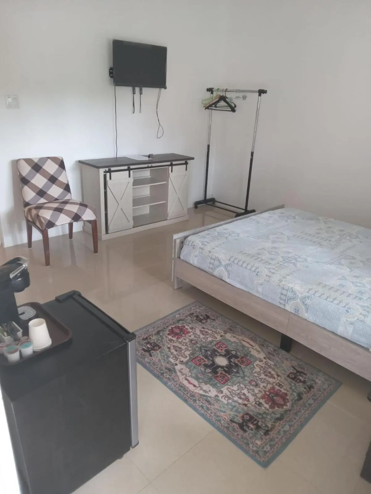 Bedroom, Bed in Comfy Guest Rooms