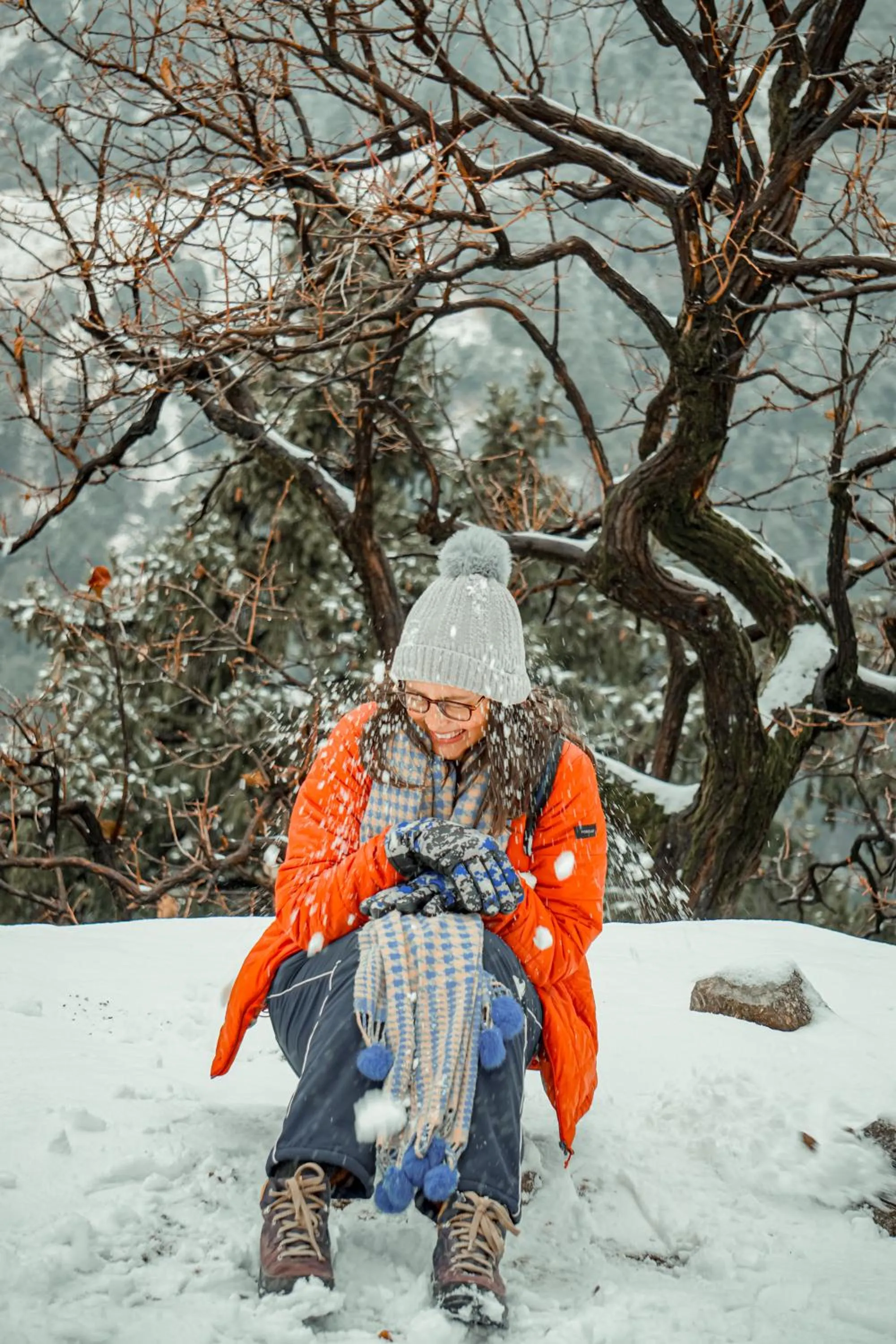 People in Flashpackers Bir - Rooms & Dorms