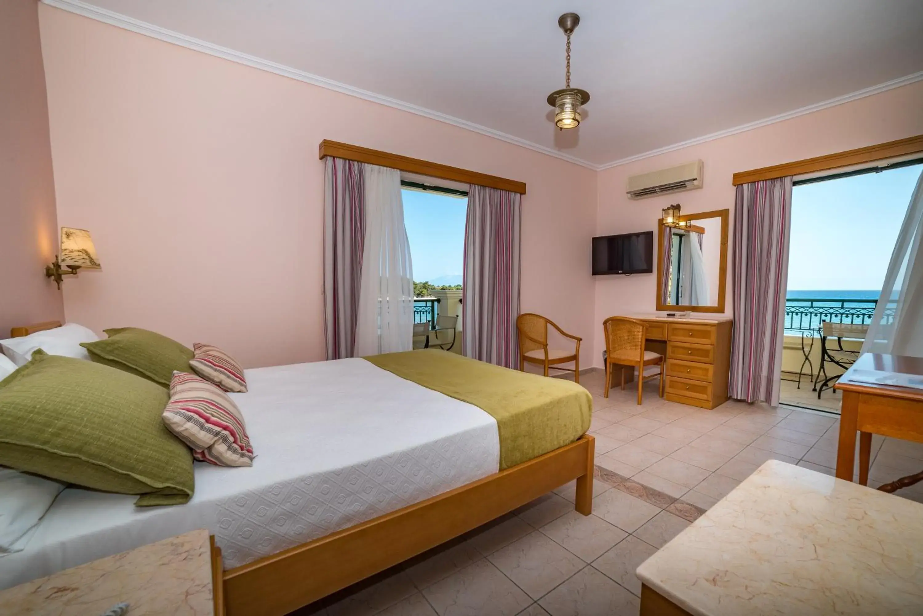 Bedroom, Bed in Andreolas Luxury Suites Bedroom, Bed in Andreolas Luxury Suites