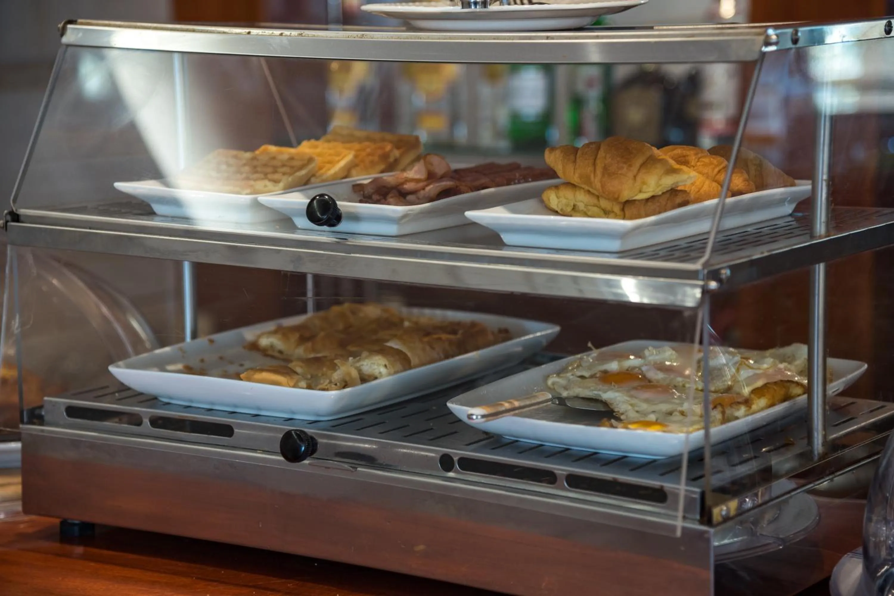 Buffet breakfast in Andreolas Luxury Suites