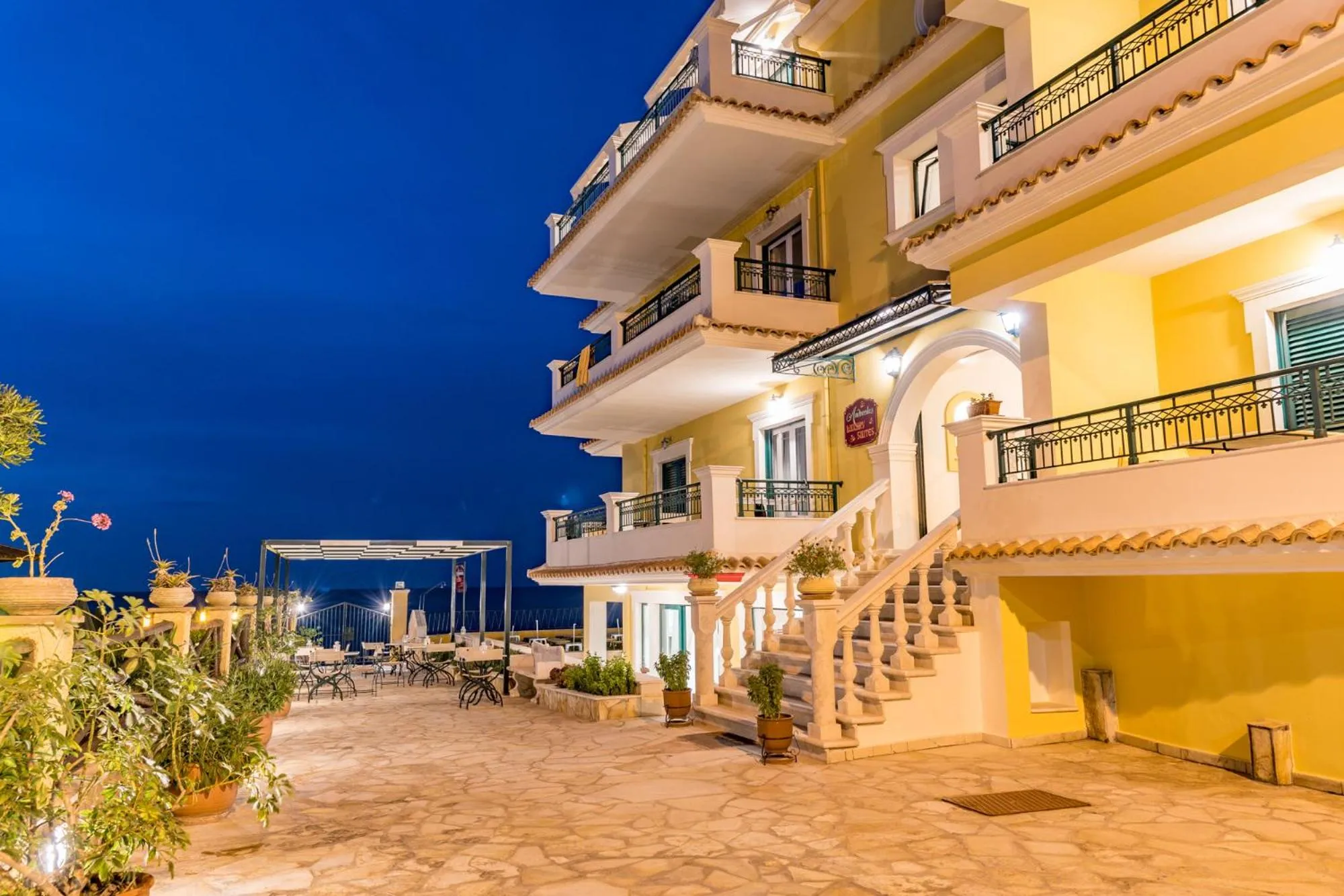 Area and facilities in Andreolas Luxury Suites