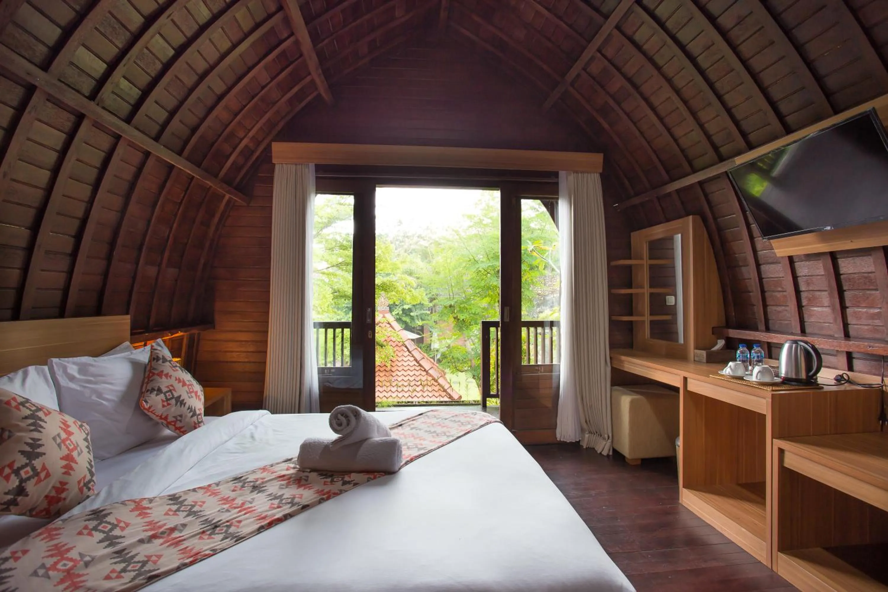 Bed in Klumpu Hill Villas Nusa Penida