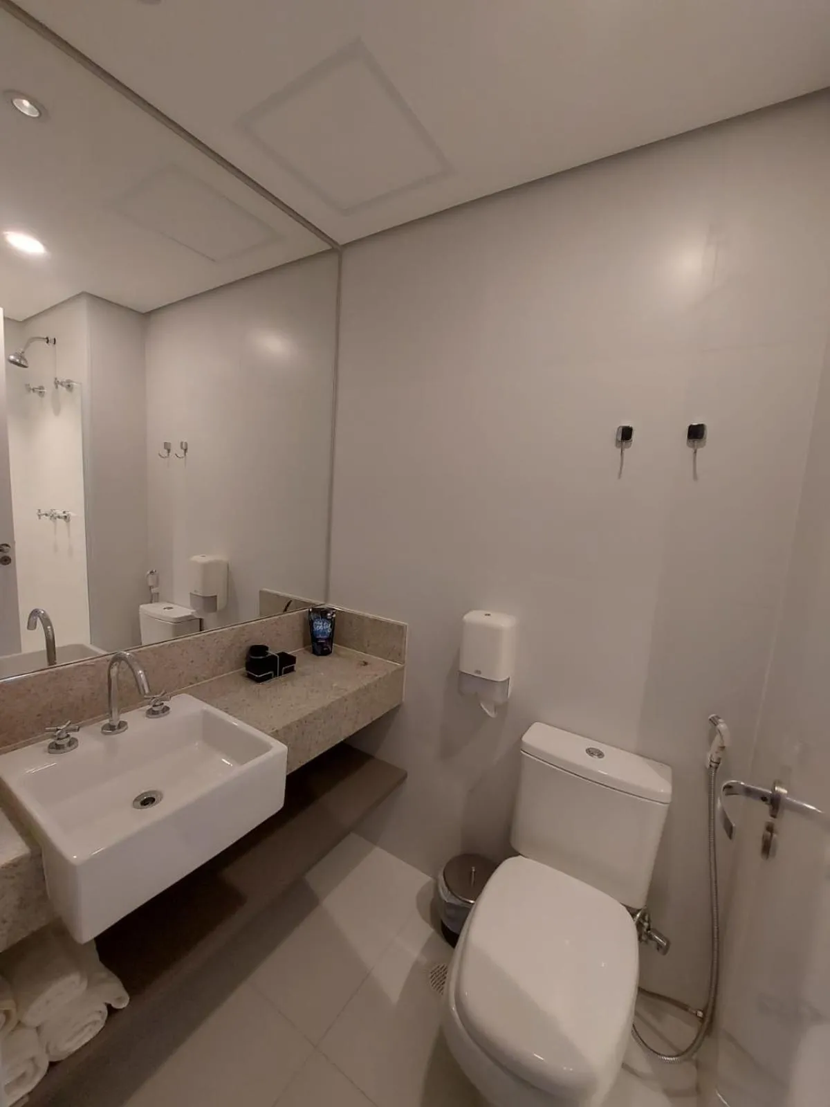 Bathroom in Lindo studio em Moema