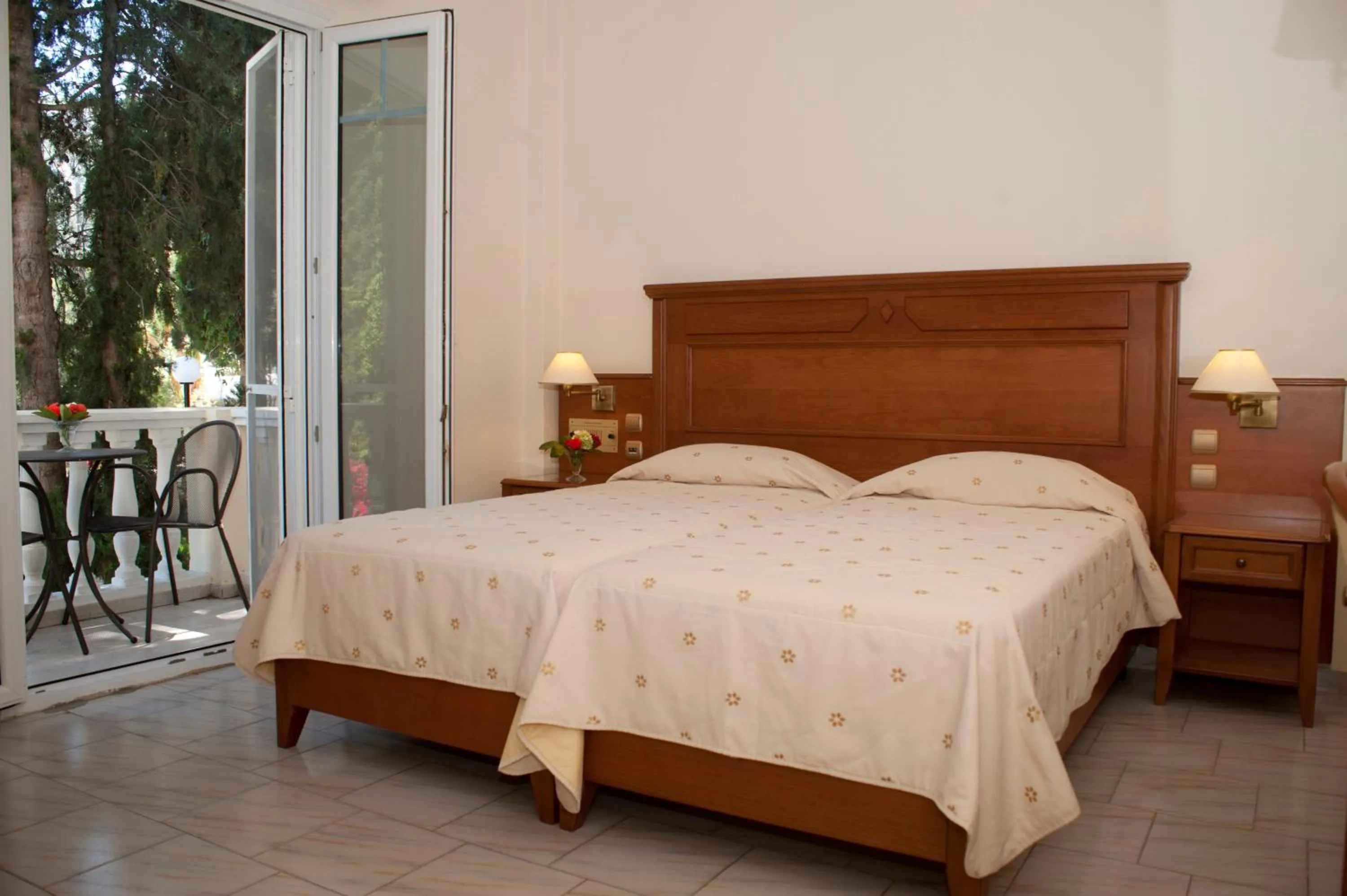 Bedroom, Bed in Kerveli Village Hotel