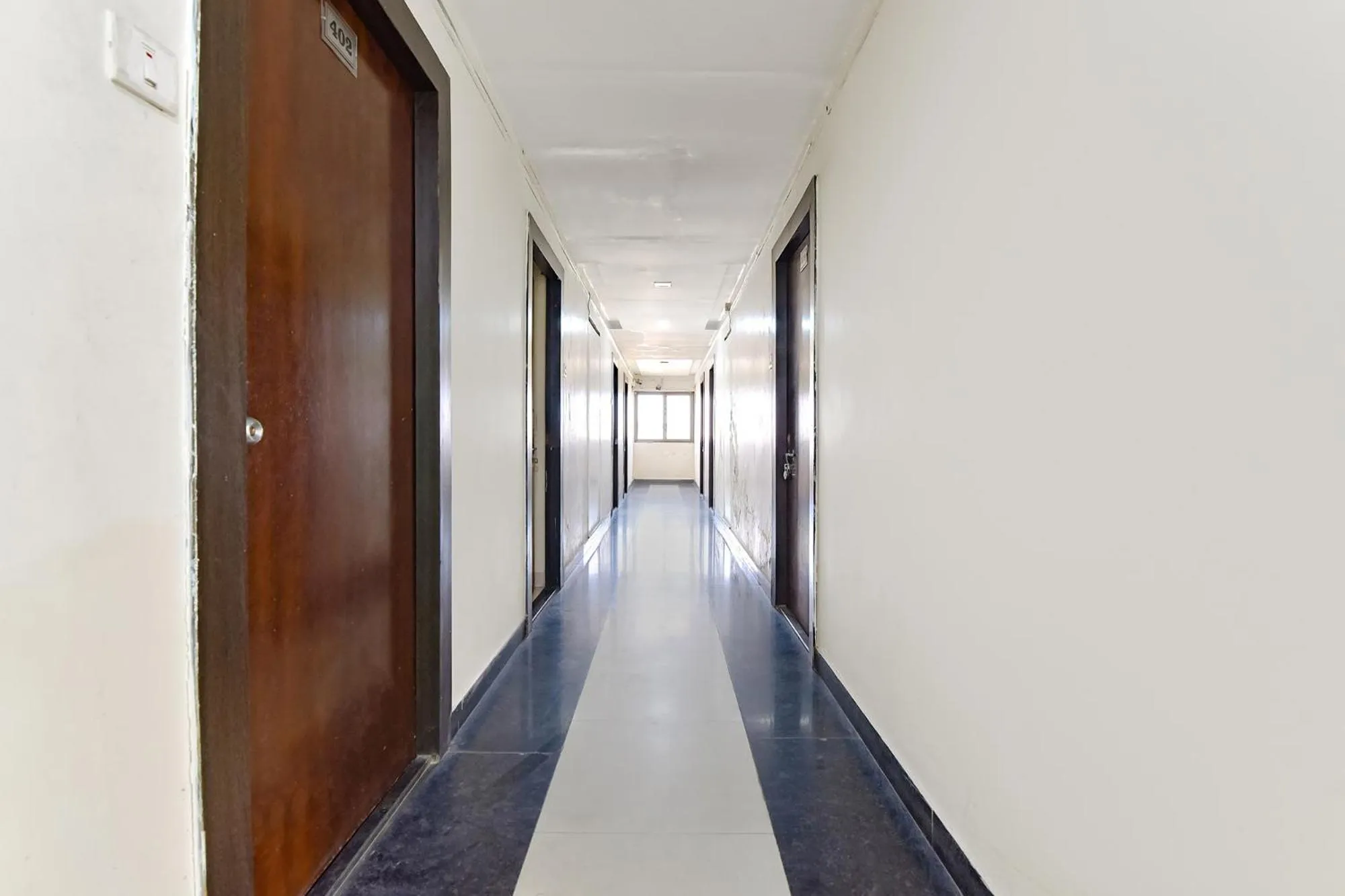 Lobby or reception in FabExpress Golden Wings