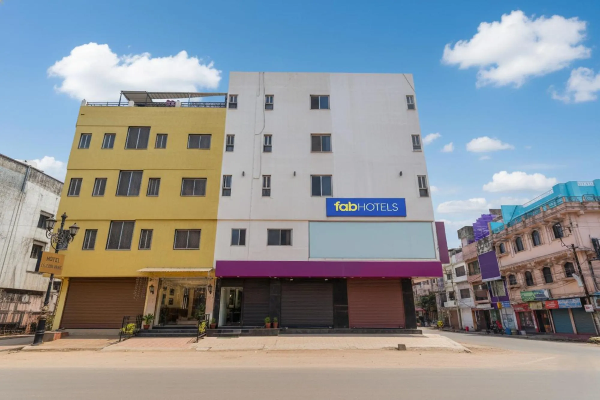 Property building in Via Golden Wings