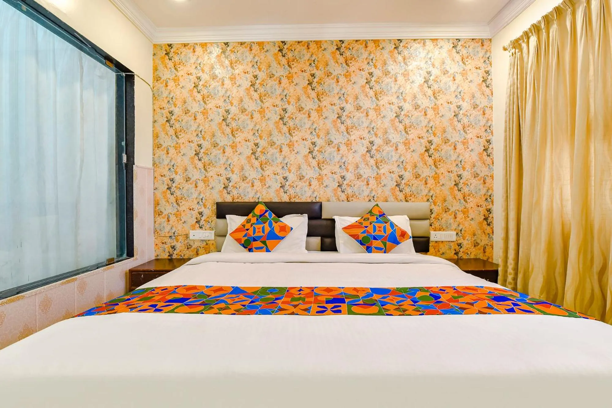 Bed in FabExpress Golden Wings