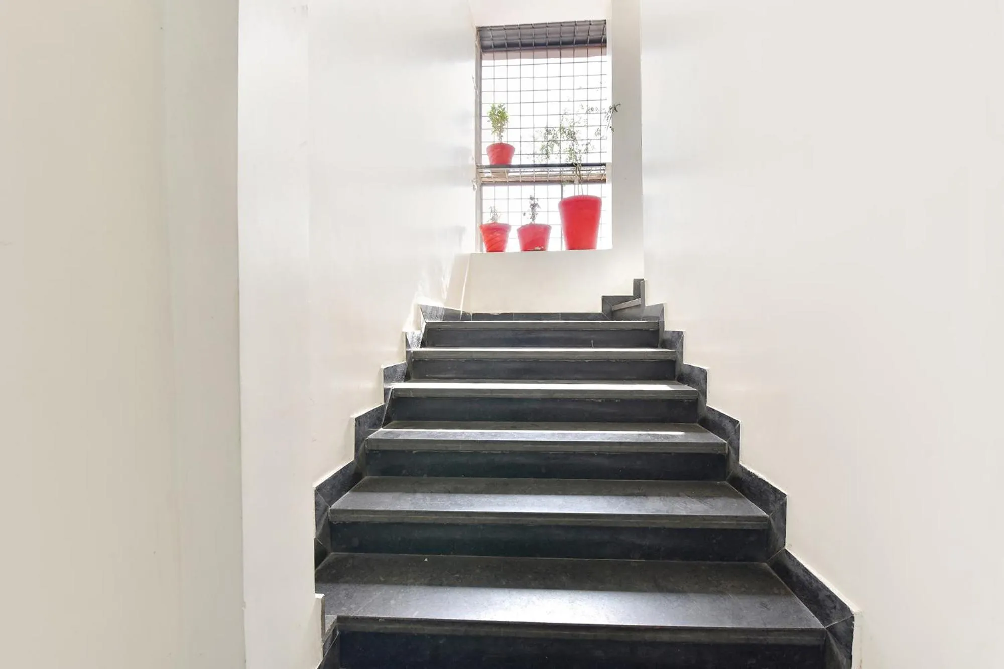 Lobby or reception in FabExpress Golden Wings