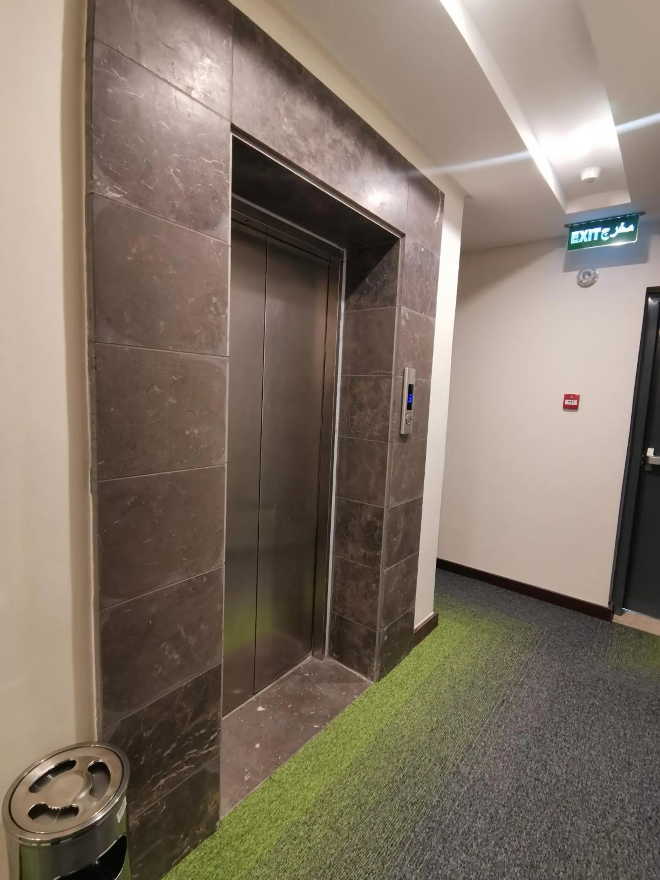 elevator in Dara apartment hotel