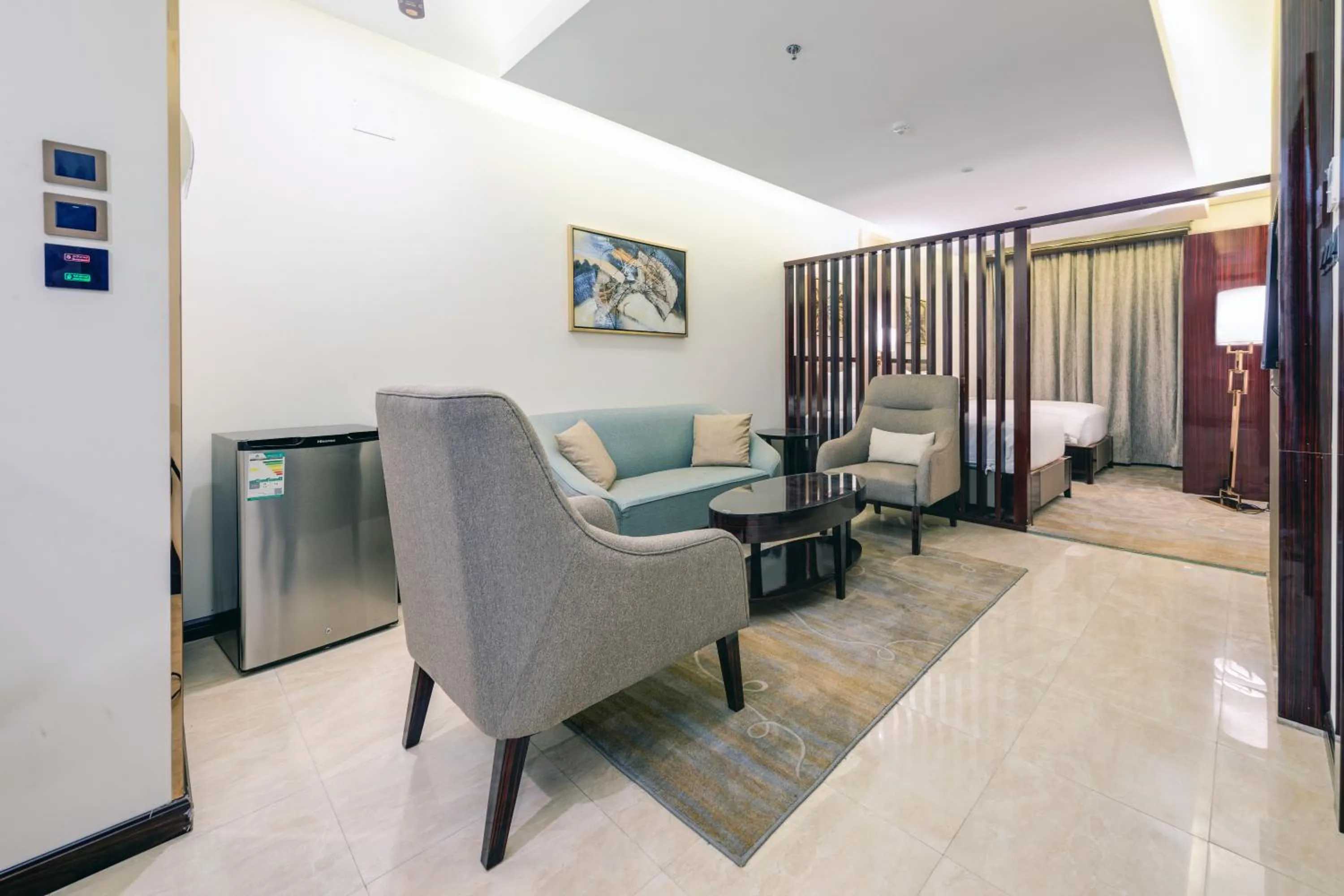 TV and multimedia in Al Ertiqaa Hotel