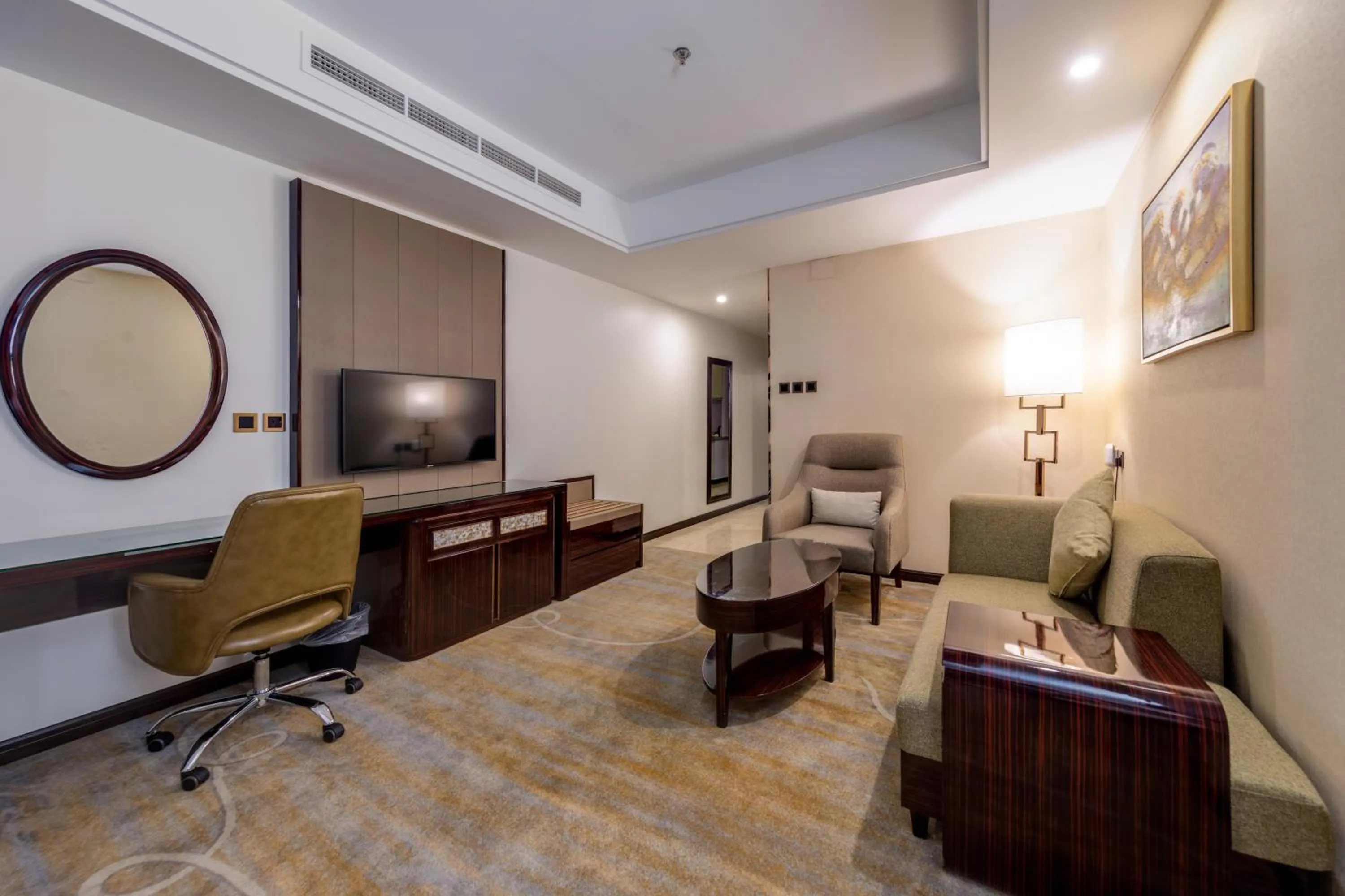 TV and multimedia in Al Ertiqaa Hotel