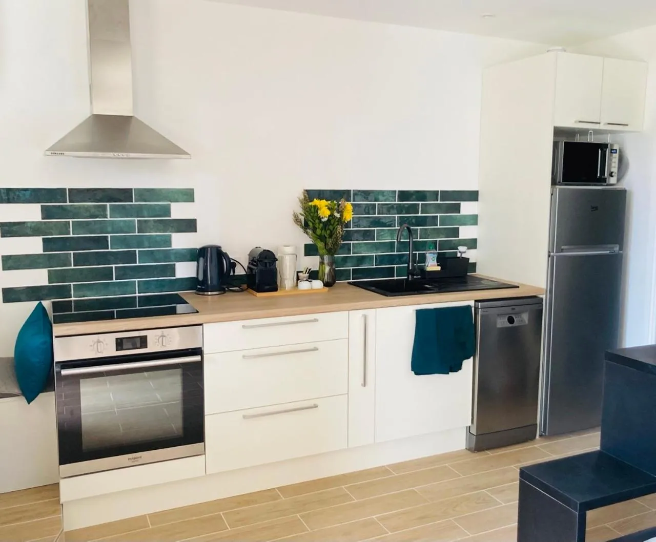 New studio 10 minutes' walk from the beach