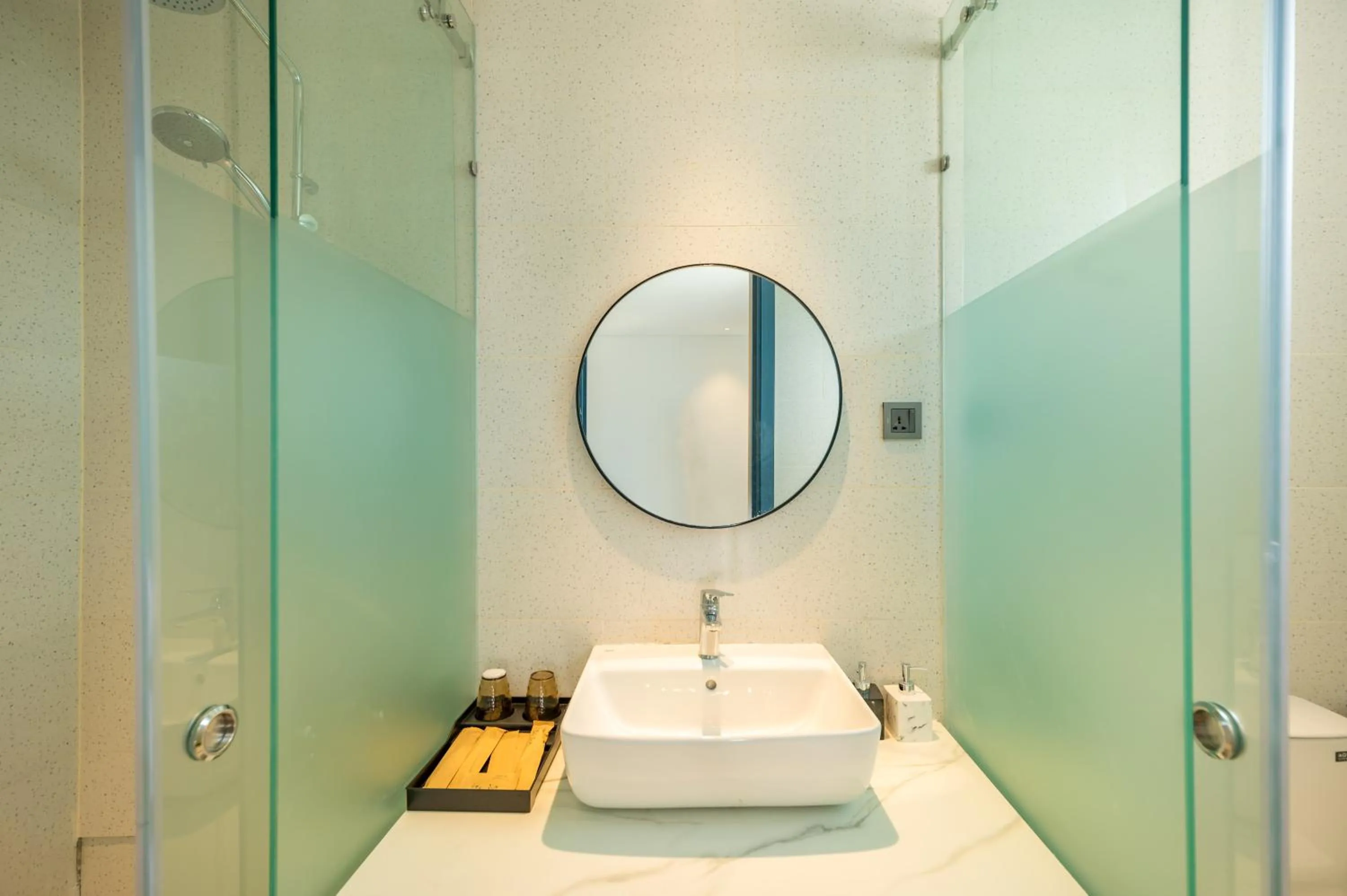 Shower in Cát Lợi Phú Quốc Hotel