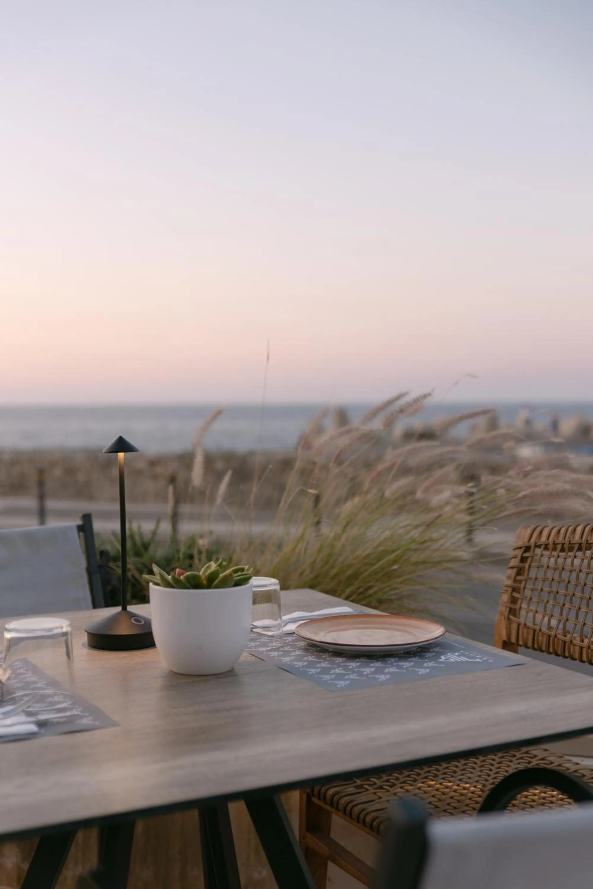 Restaurant/places to eat in Hotel Ideon