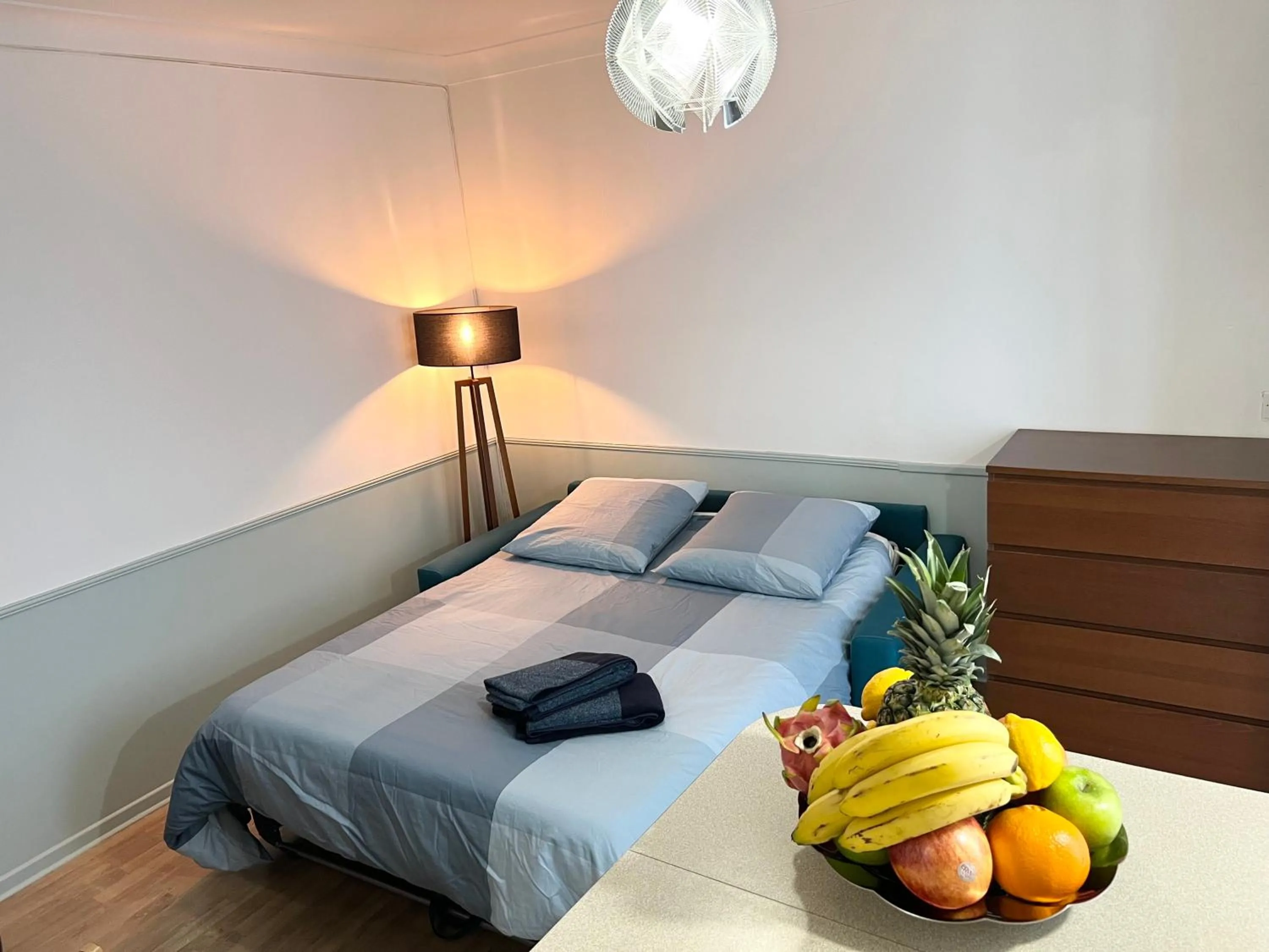 Photo of the whole room, Bed in Eden Moon