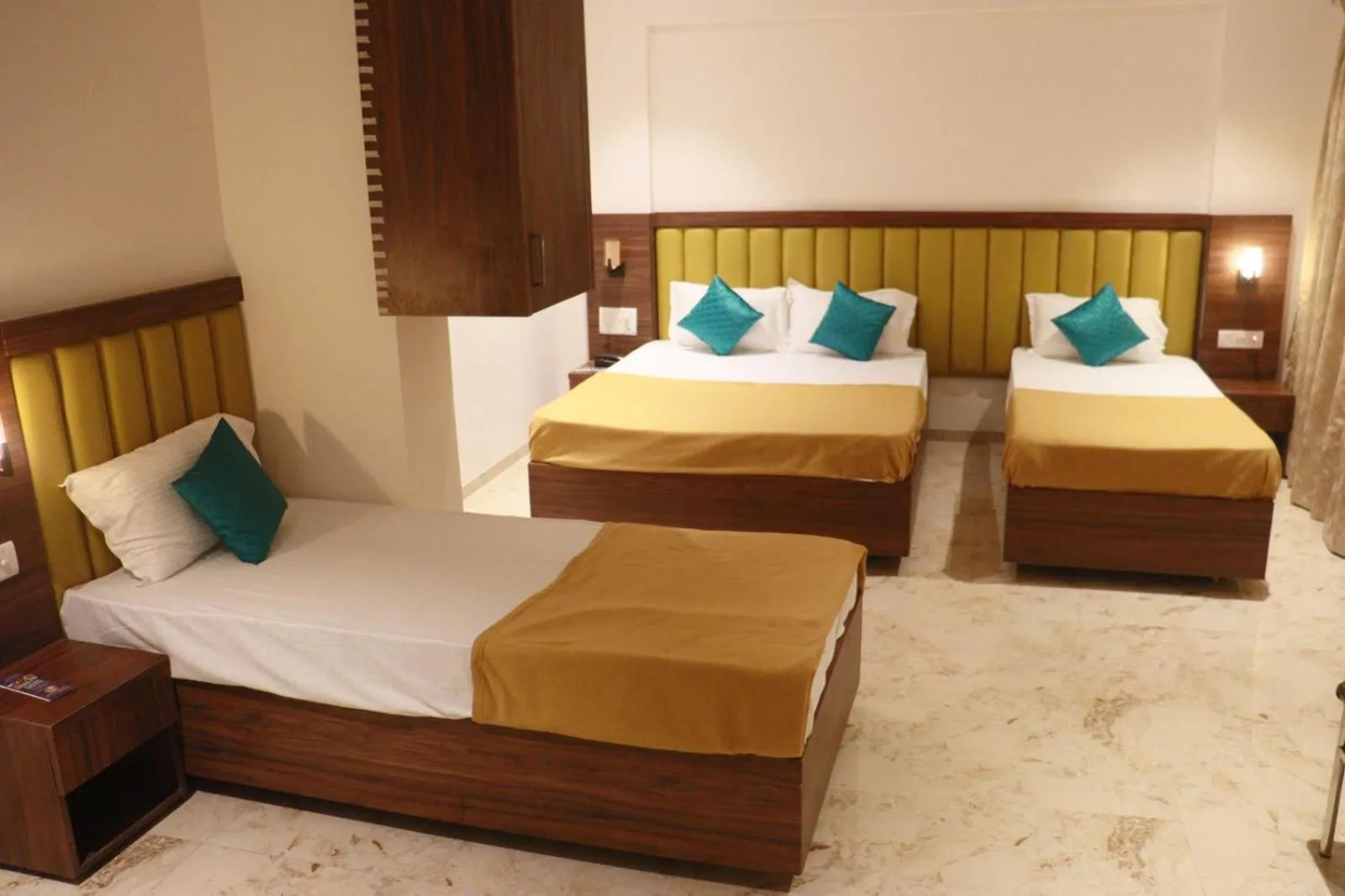 Bed in Hotel Candor Amigo Airoli Mind Space