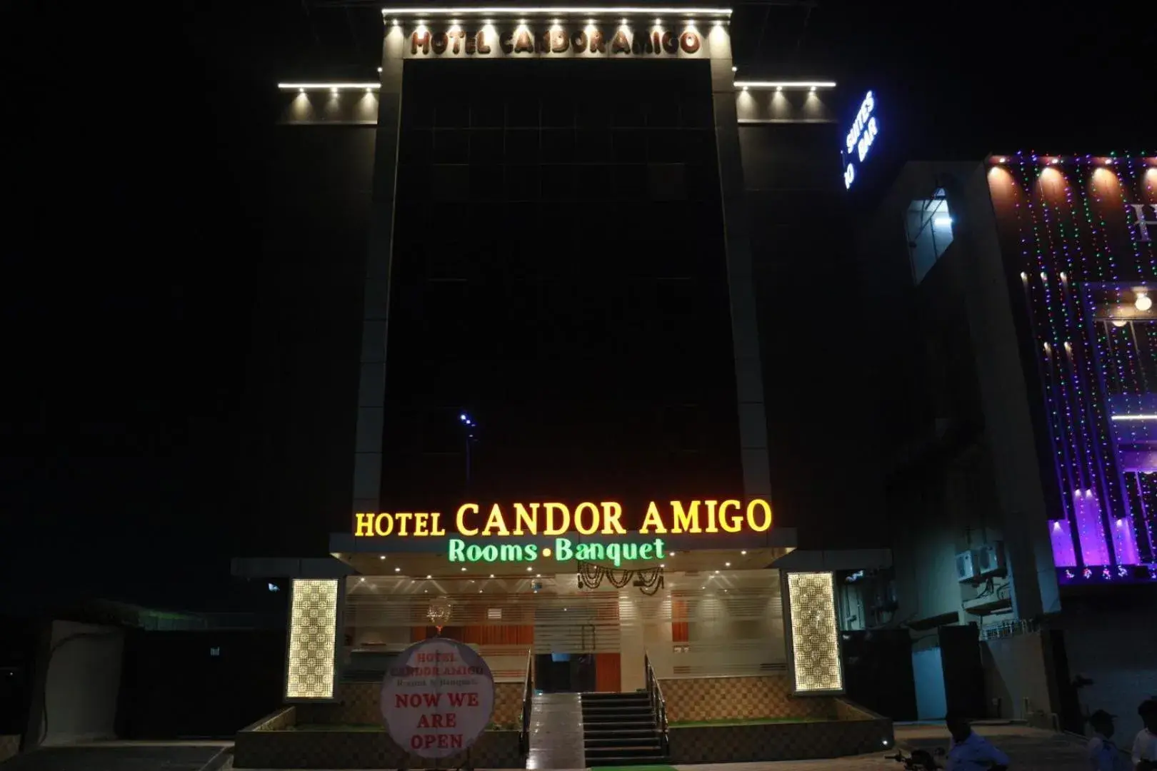 Property building in Hotel Candor Amigo Airoli Mind Space Property building in Hotel Candor Amigo Airoli Mind Space