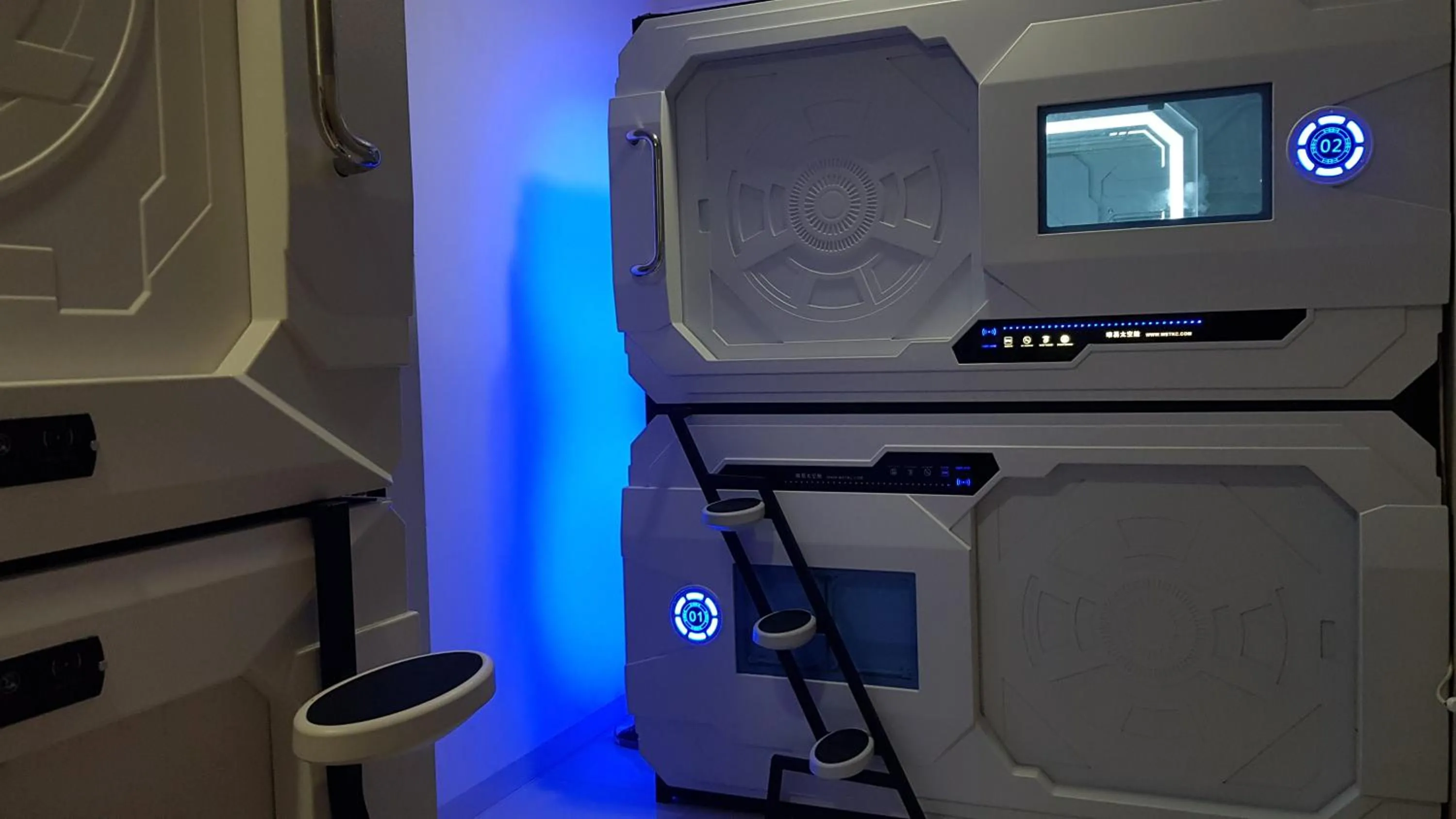 Bedroom in Apollo Capsule Hotel