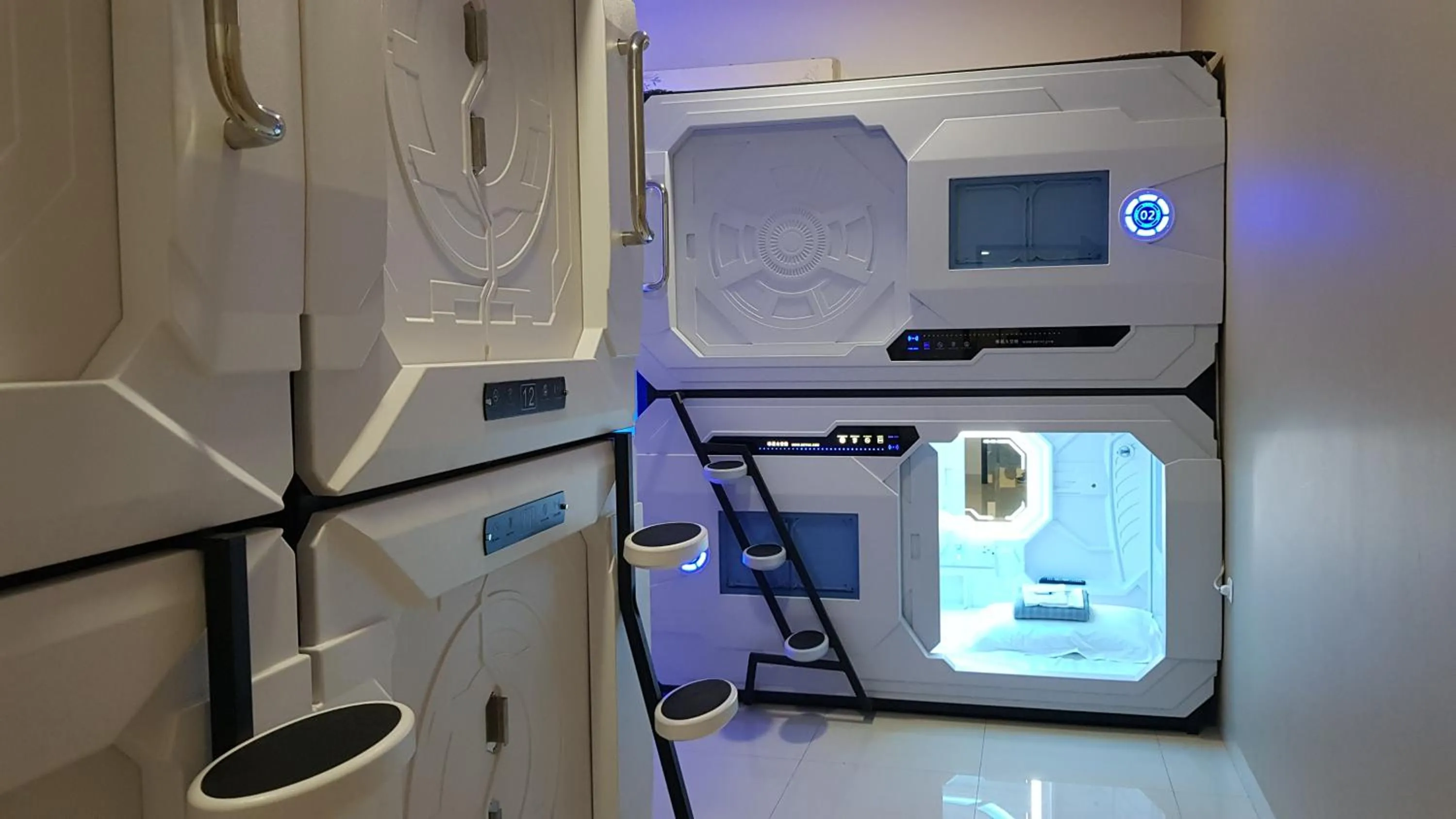 Bedroom in Apollo Capsule Hotel