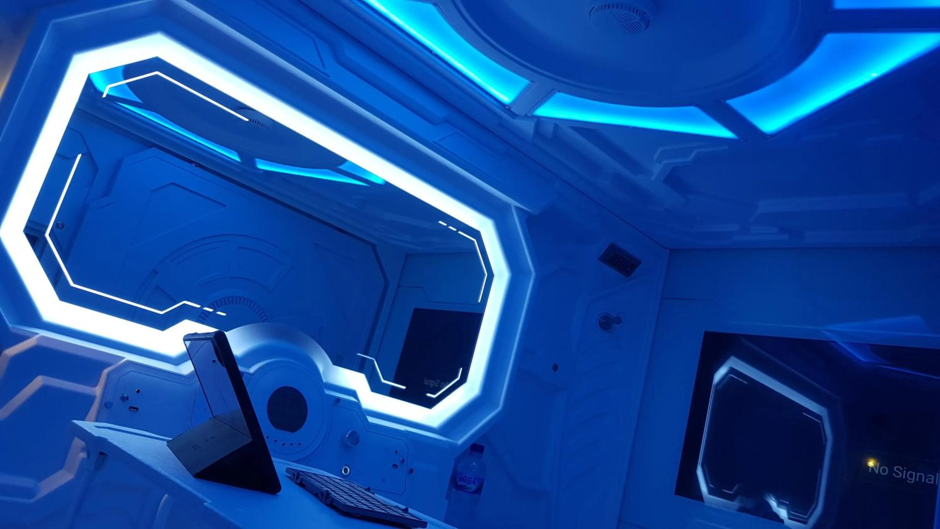 Bedroom in Apollo Capsule Hotel