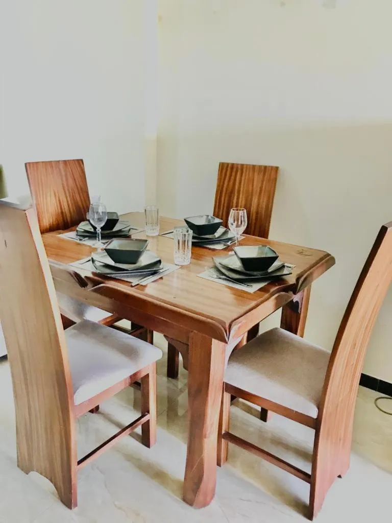 Dining area in Lux Suites Dennis Pritt Business Apartments Kilimani