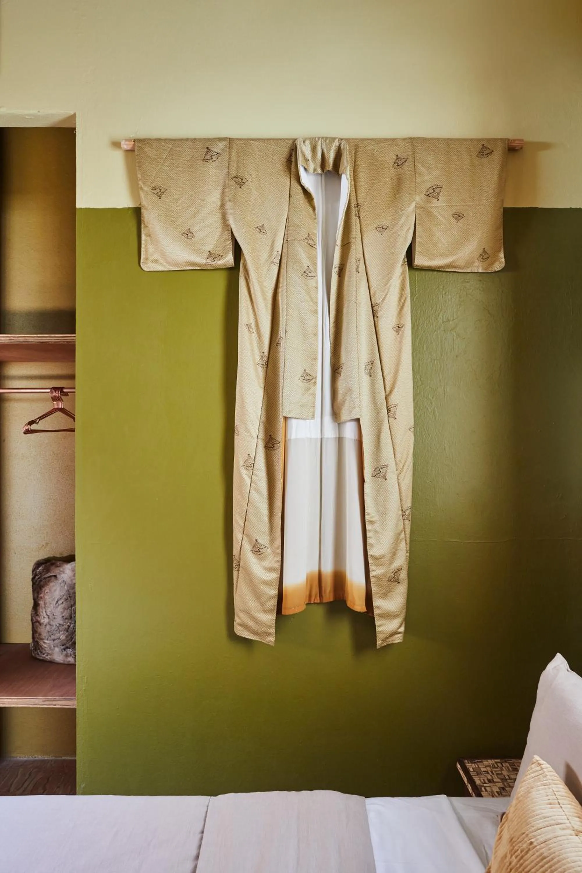 Bed in DADA JAJA by DW