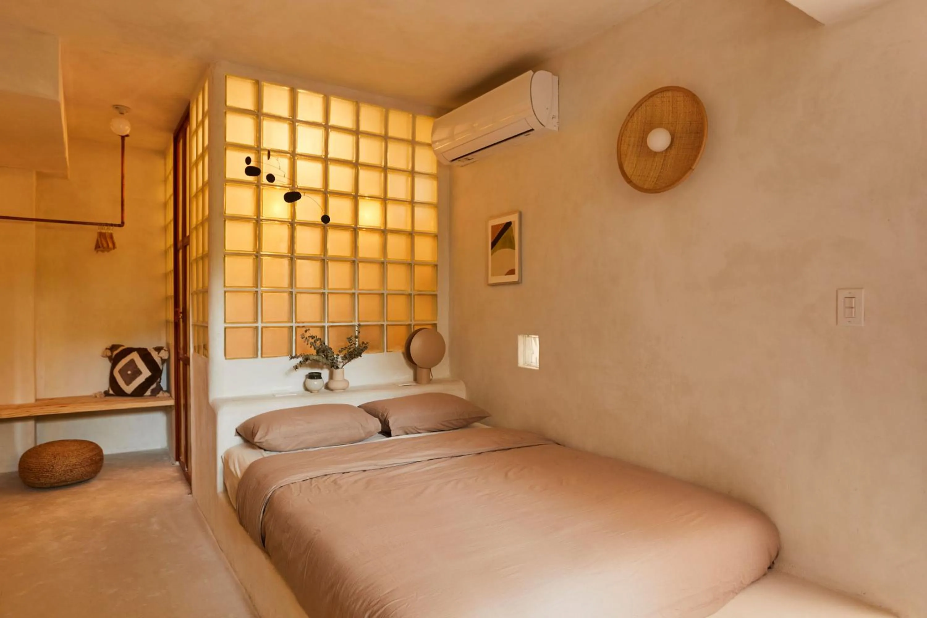 Bed in DADA JAJA by DW