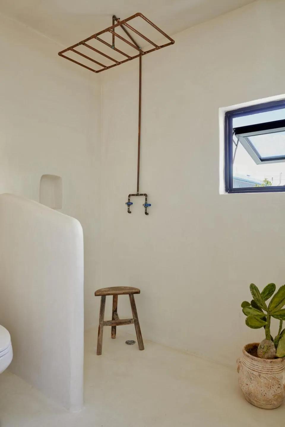 Shower in DUNA by DW