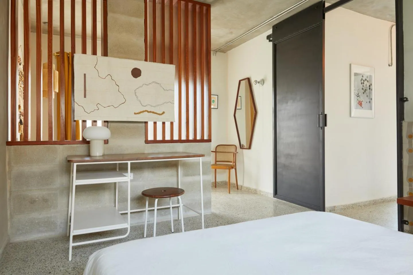 Bedroom, Bed in DUNA by DW