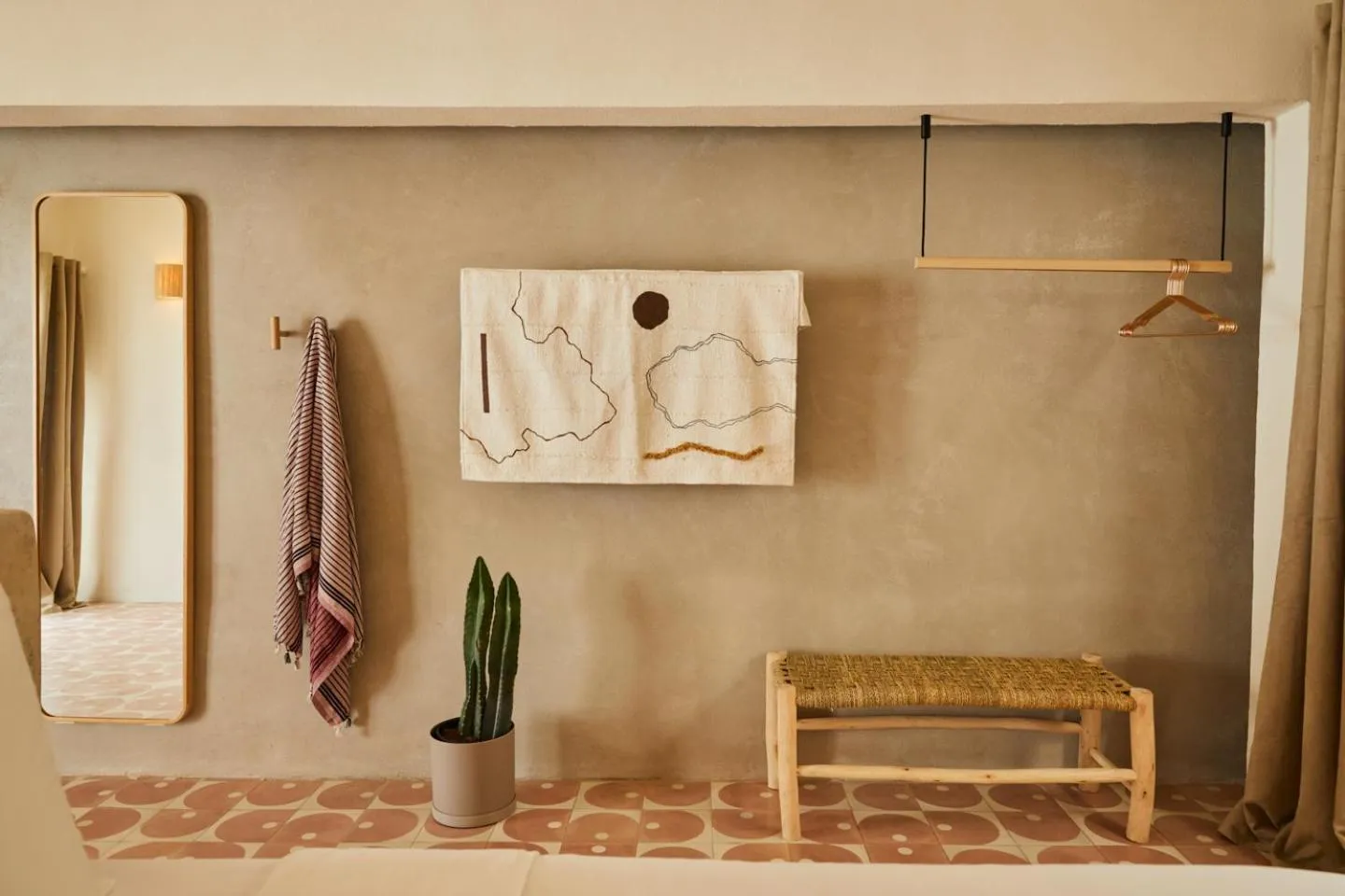 wardrobe in DUNA by DW