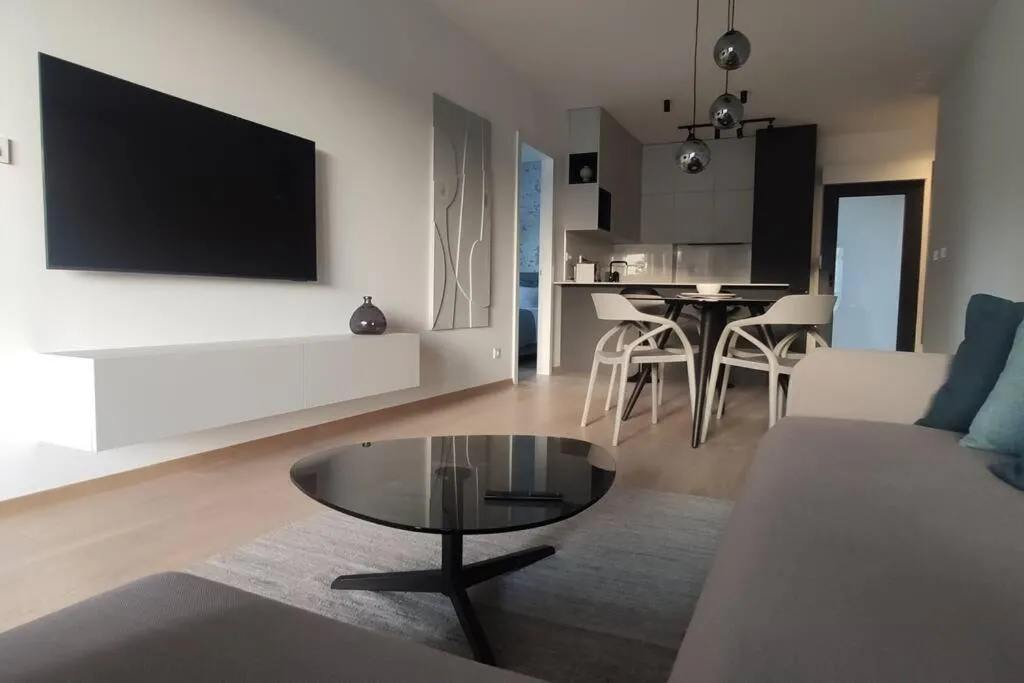 Splendid Beach View Apartment