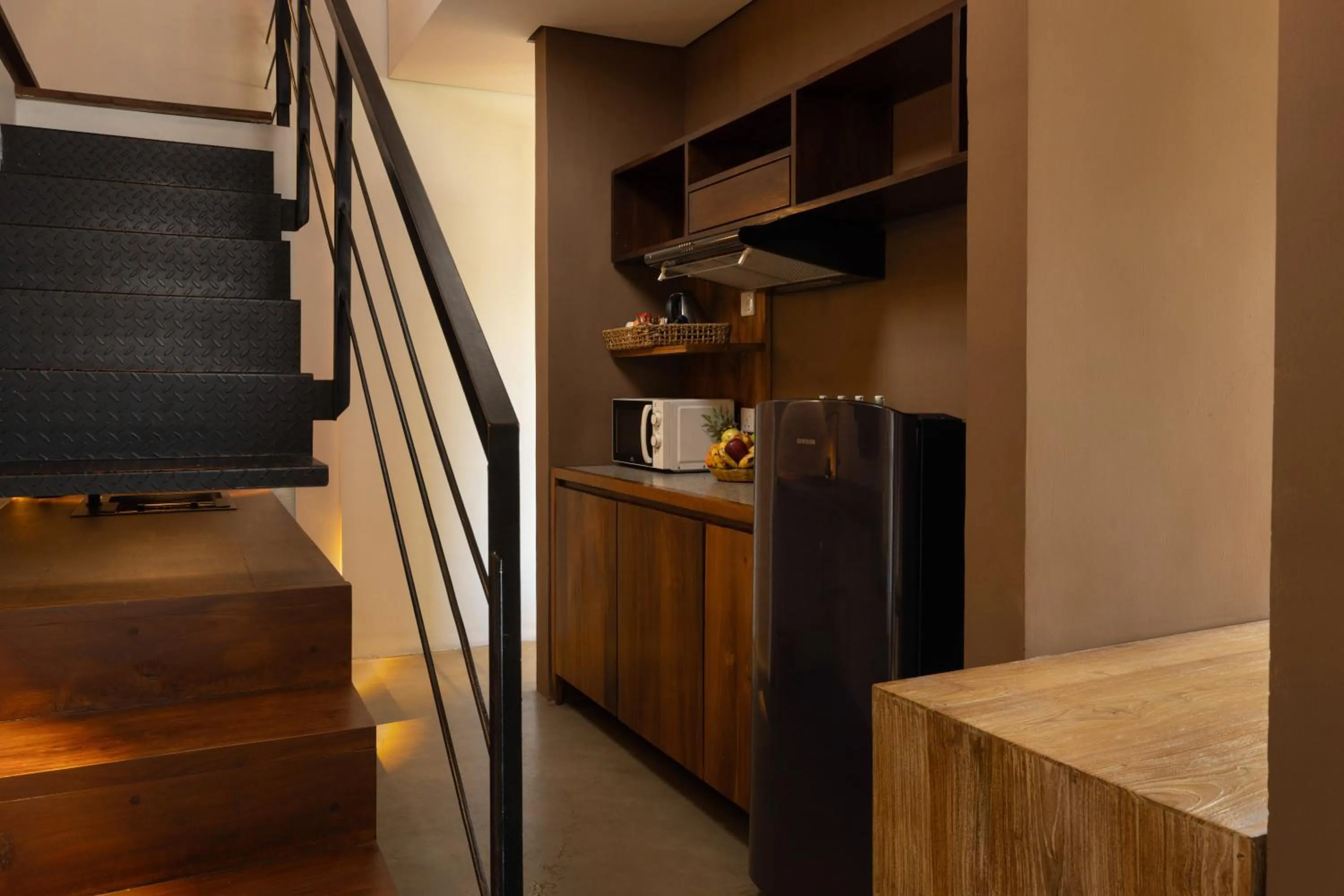 Kitchen or kitchenette in Lake Avenue Hotel Kandy