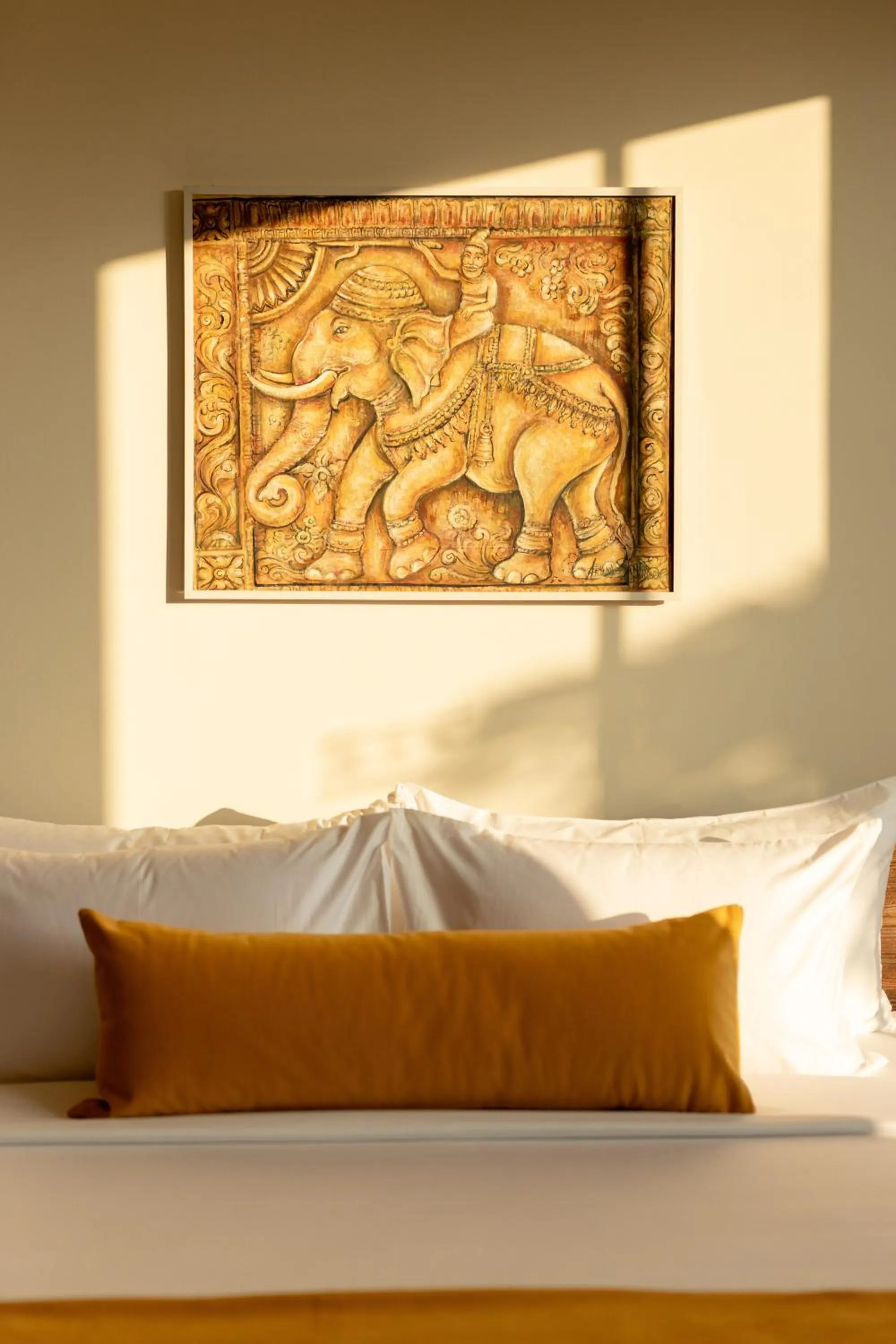 Bed in Lake Avenue Hotel Kandy