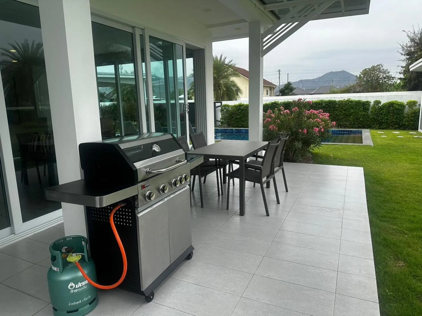 Modern 3 bedroom Pool Villa PG19