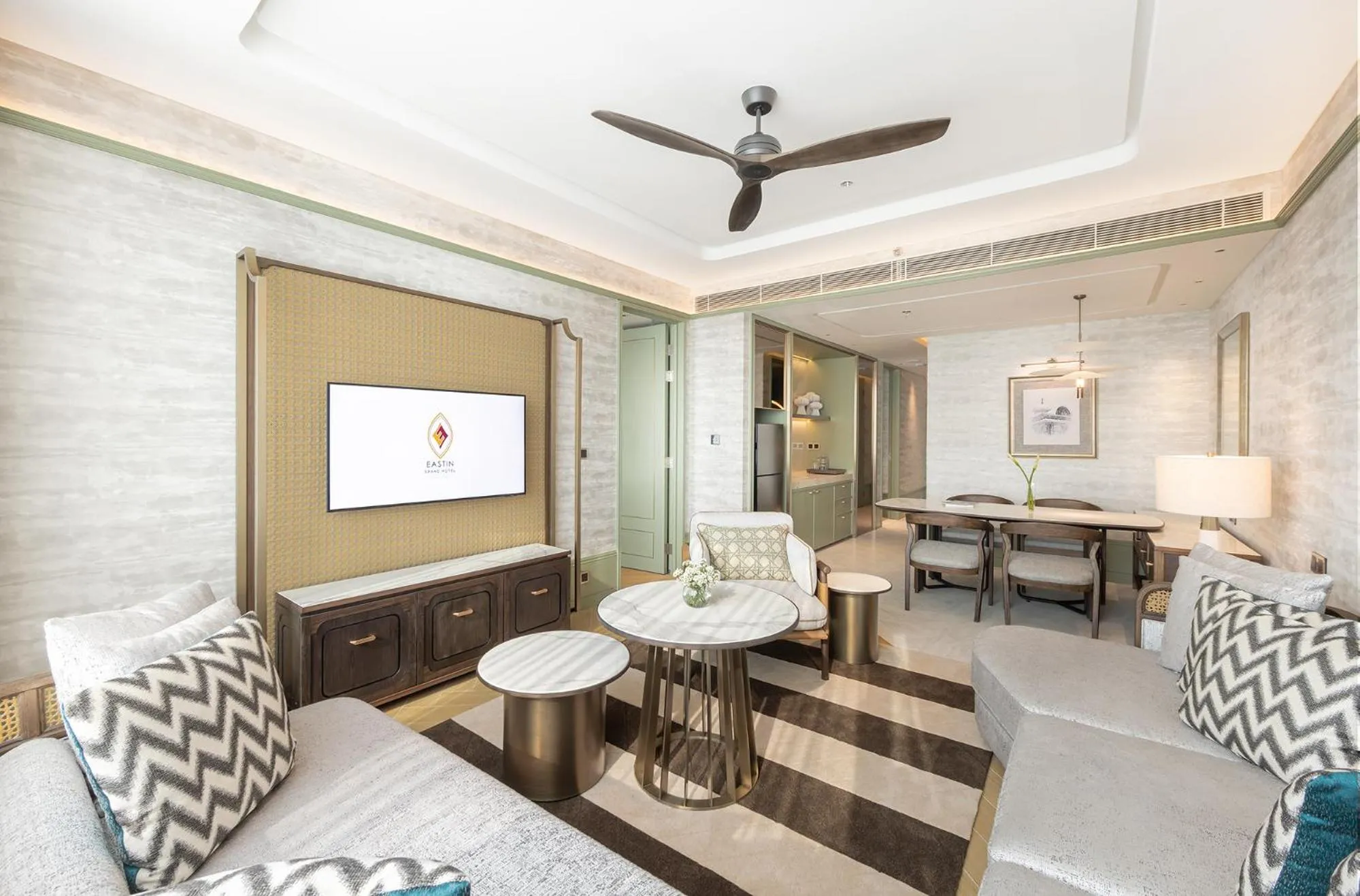 Living room in Eastin Grand Hotel Phayathai