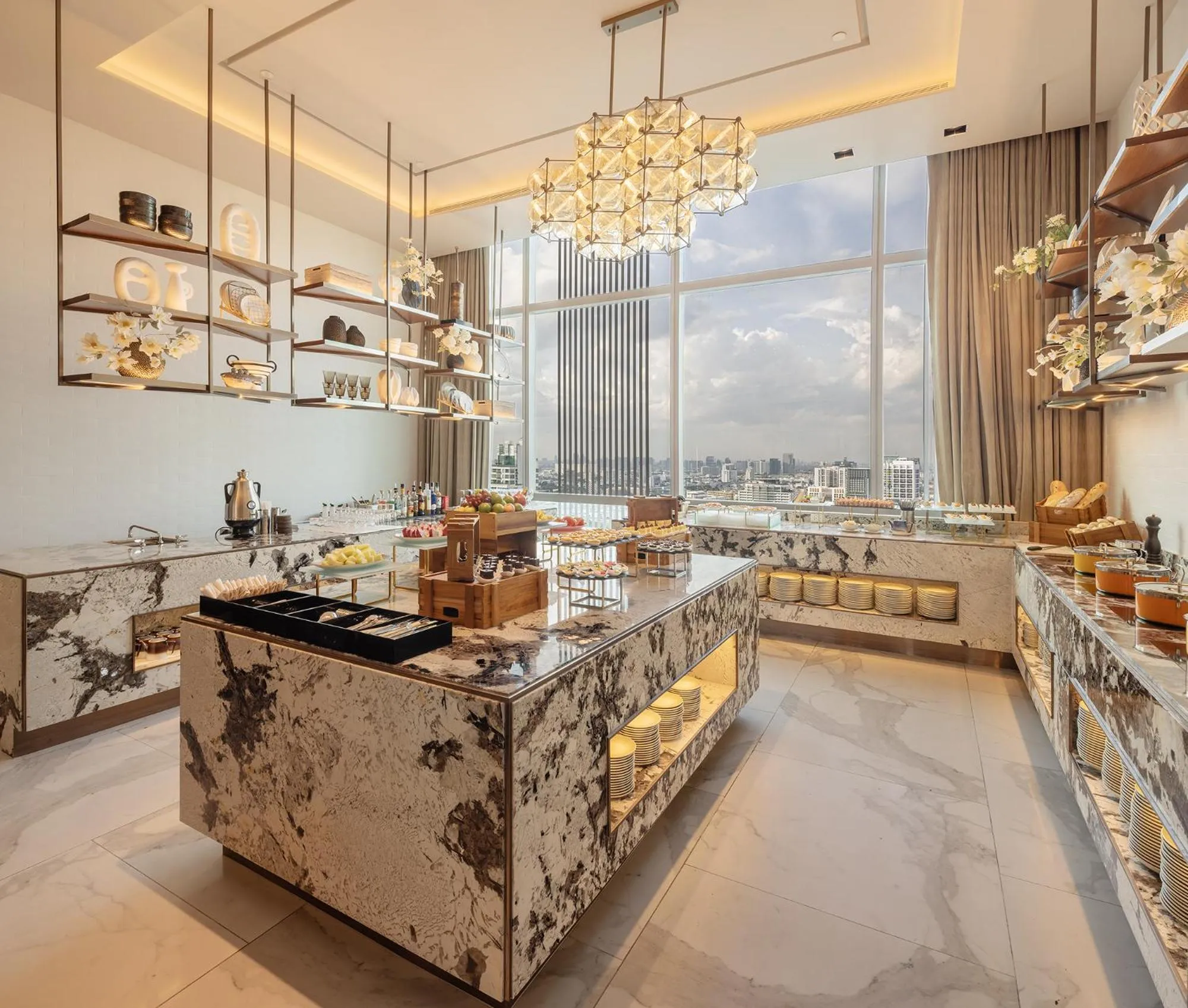 Lounge or bar in Eastin Grand Hotel Phayathai