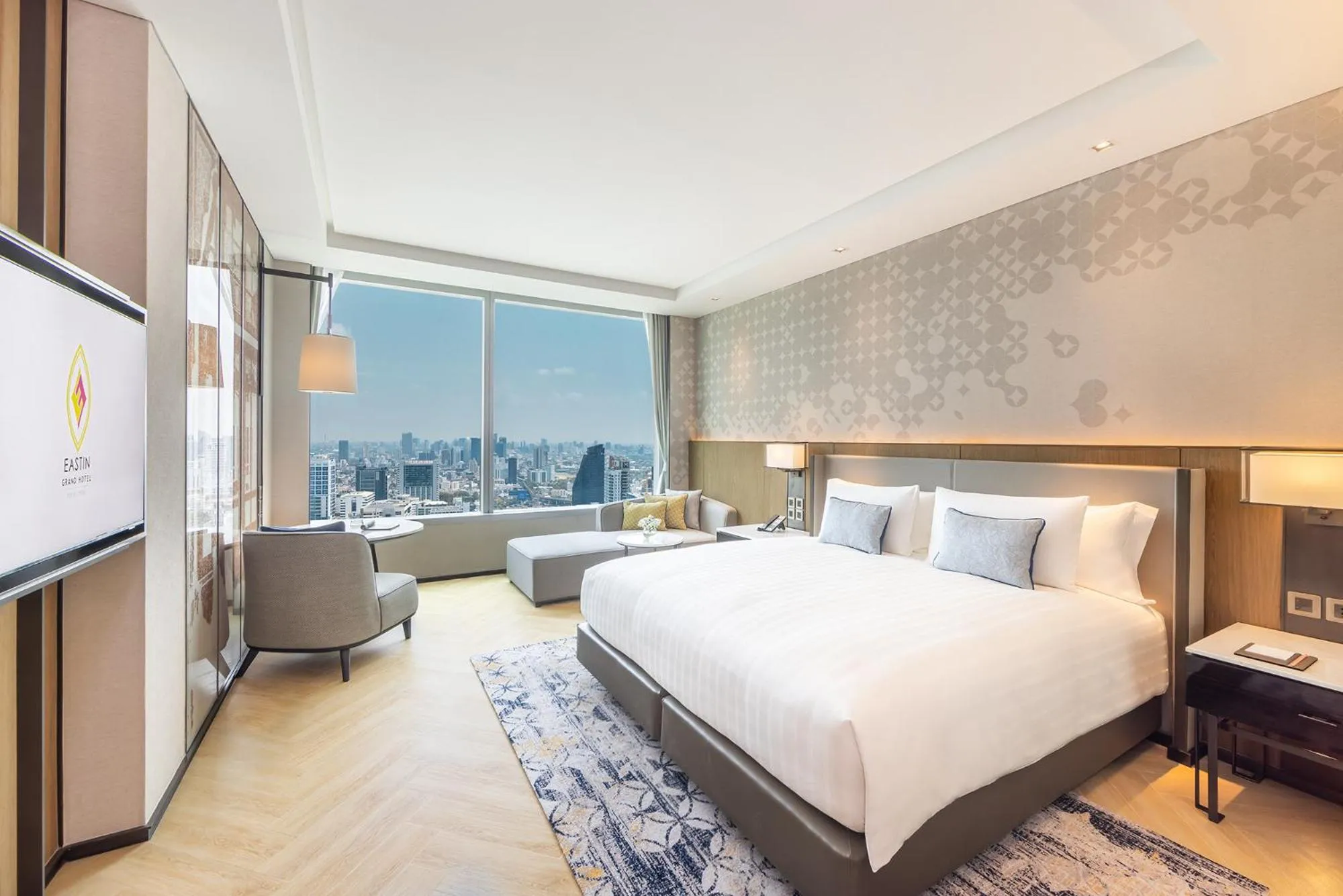 Bed in Eastin Grand Hotel Phayathai