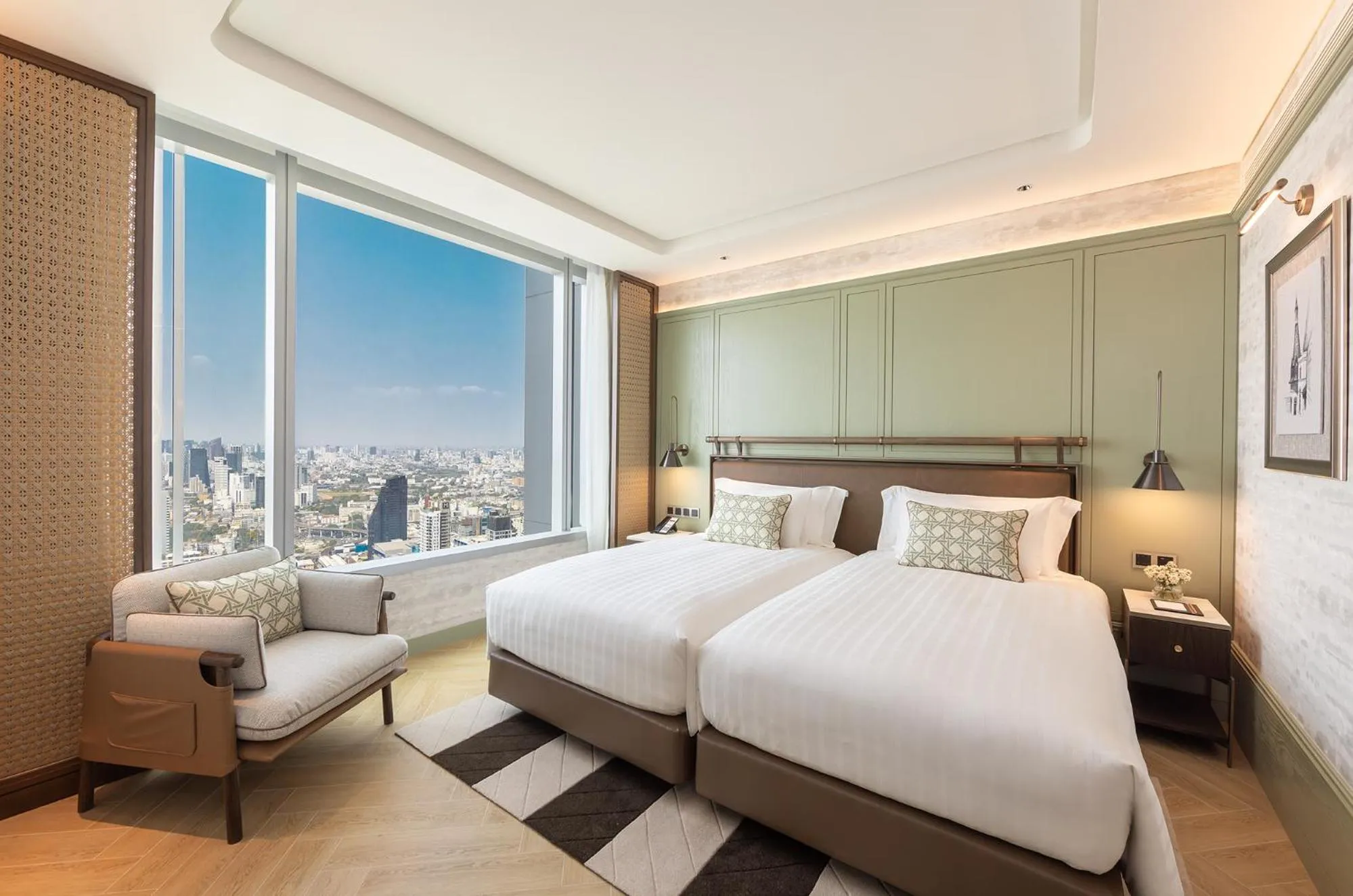 Bed in Eastin Grand Hotel Phayathai