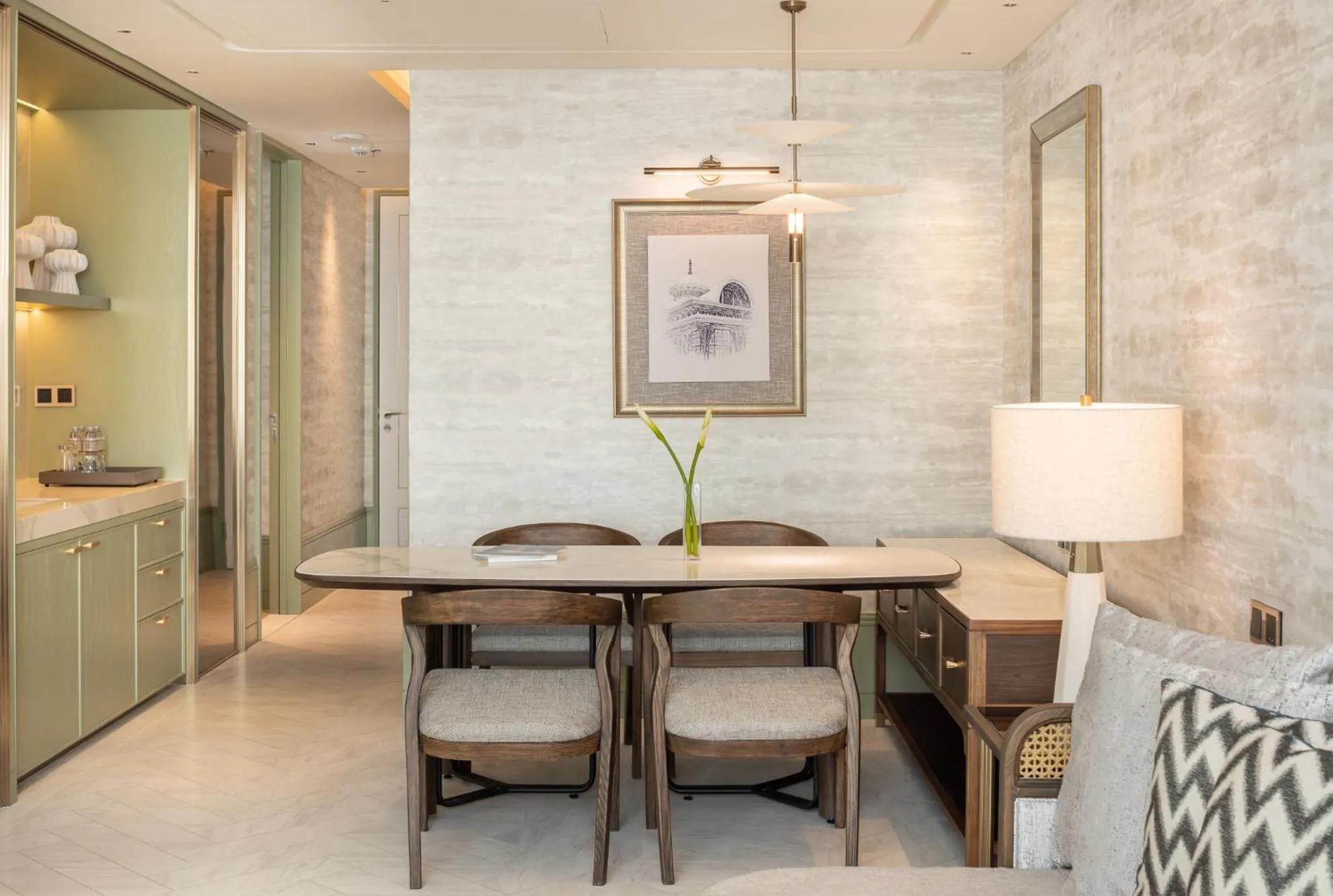 Dining area in Eastin Grand Hotel Phayathai