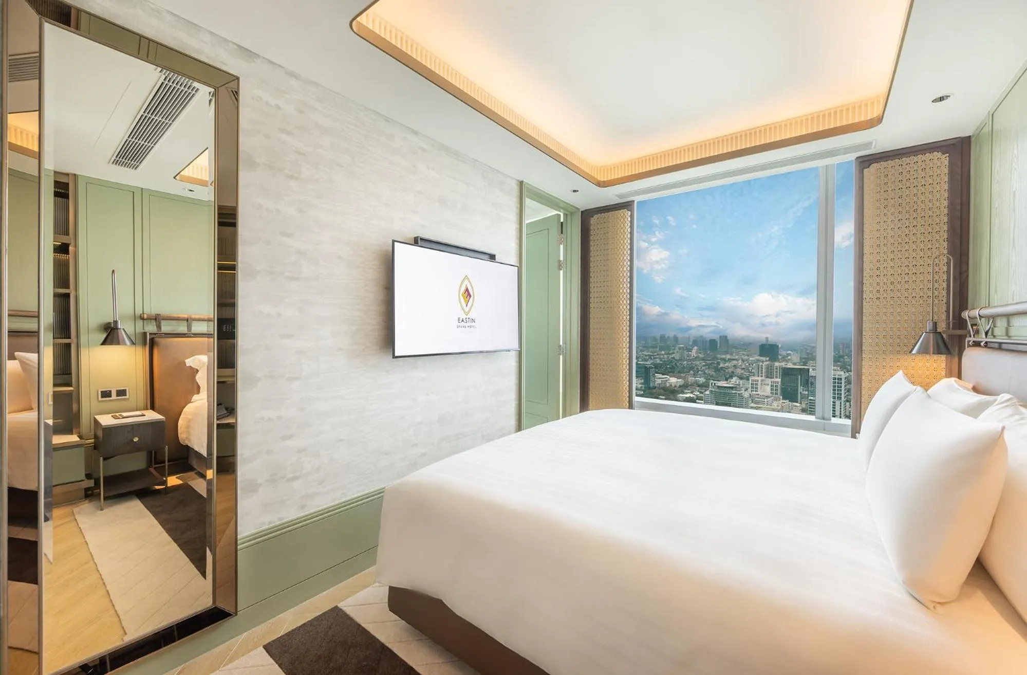Bedroom, Bed in Eastin Grand Hotel Phayathai