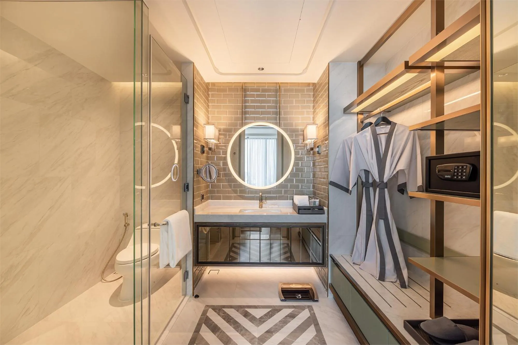 Bathroom in Eastin Grand Hotel Phayathai