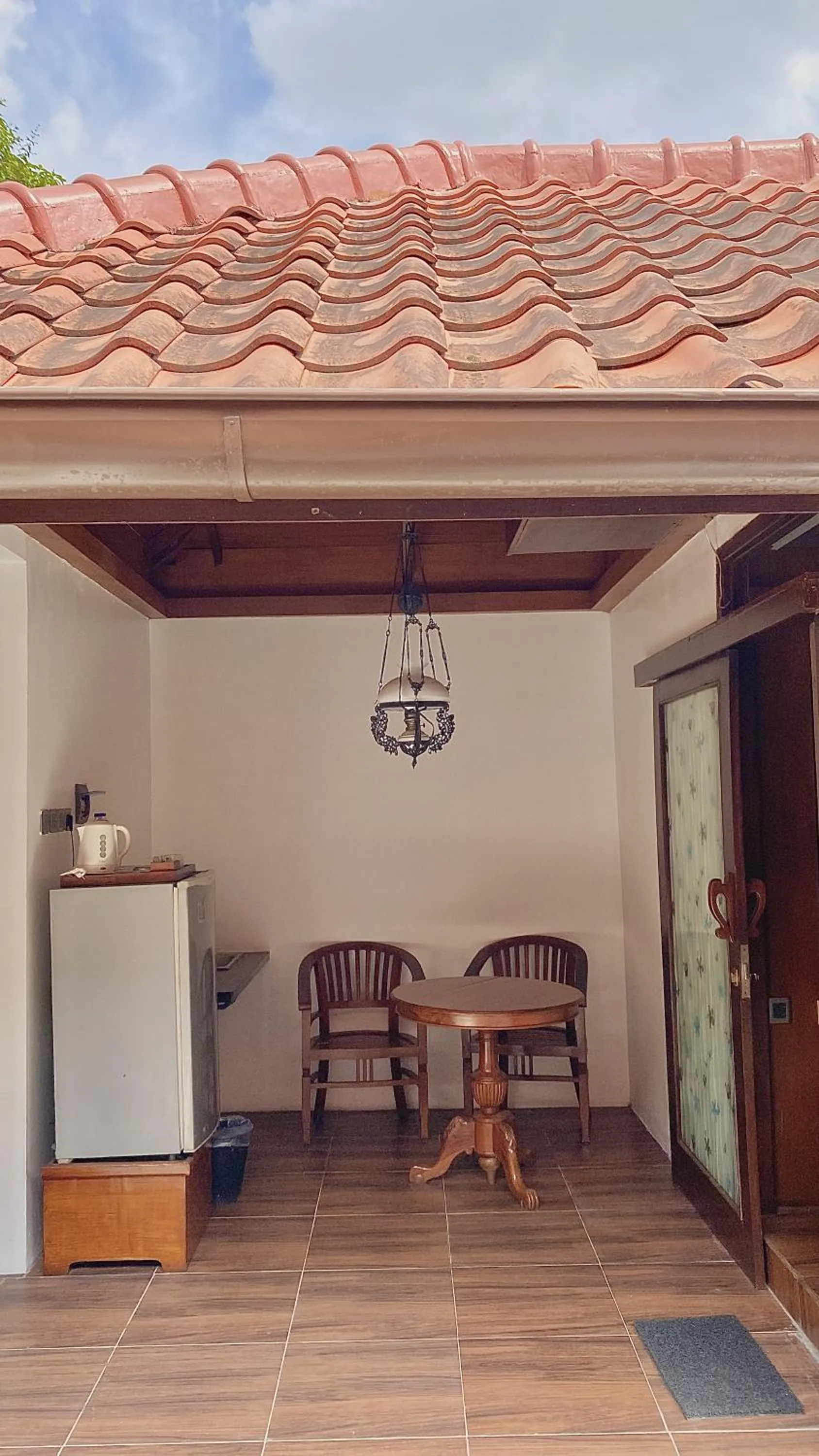 chrome hotel & resort solo