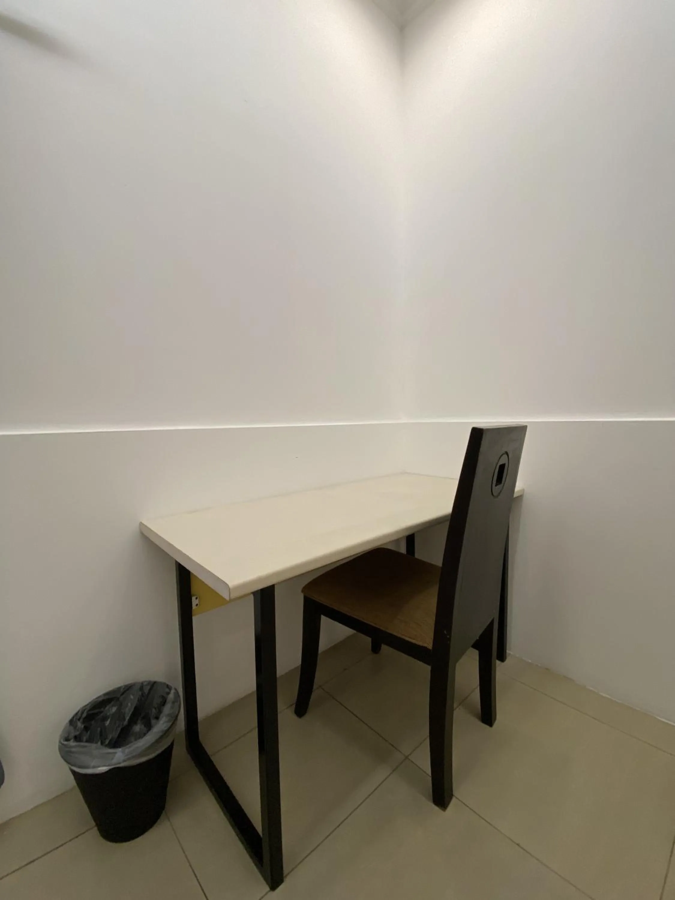 chrome hotel & resort solo